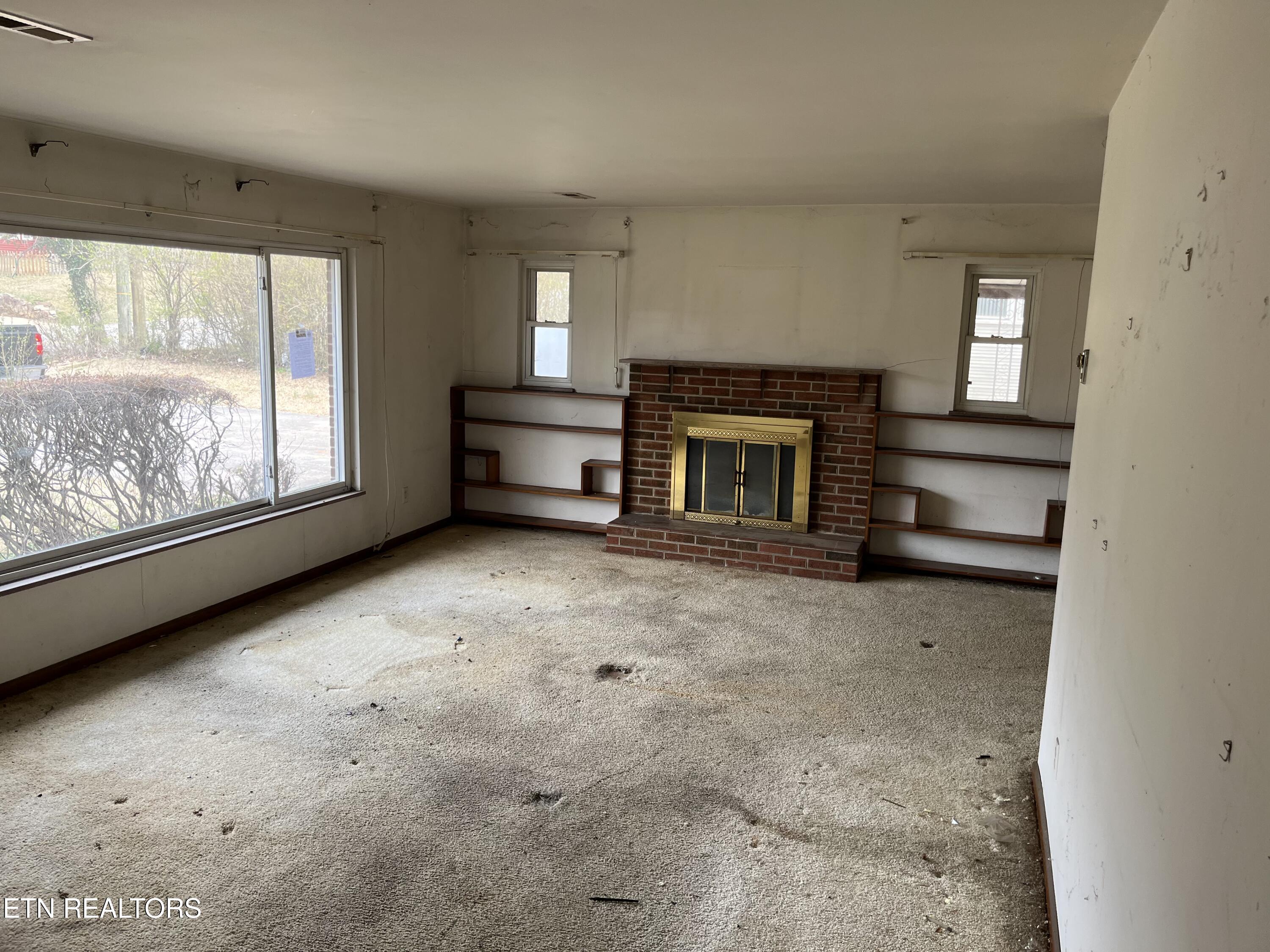 2440 Brooks Ave Property Photo 8