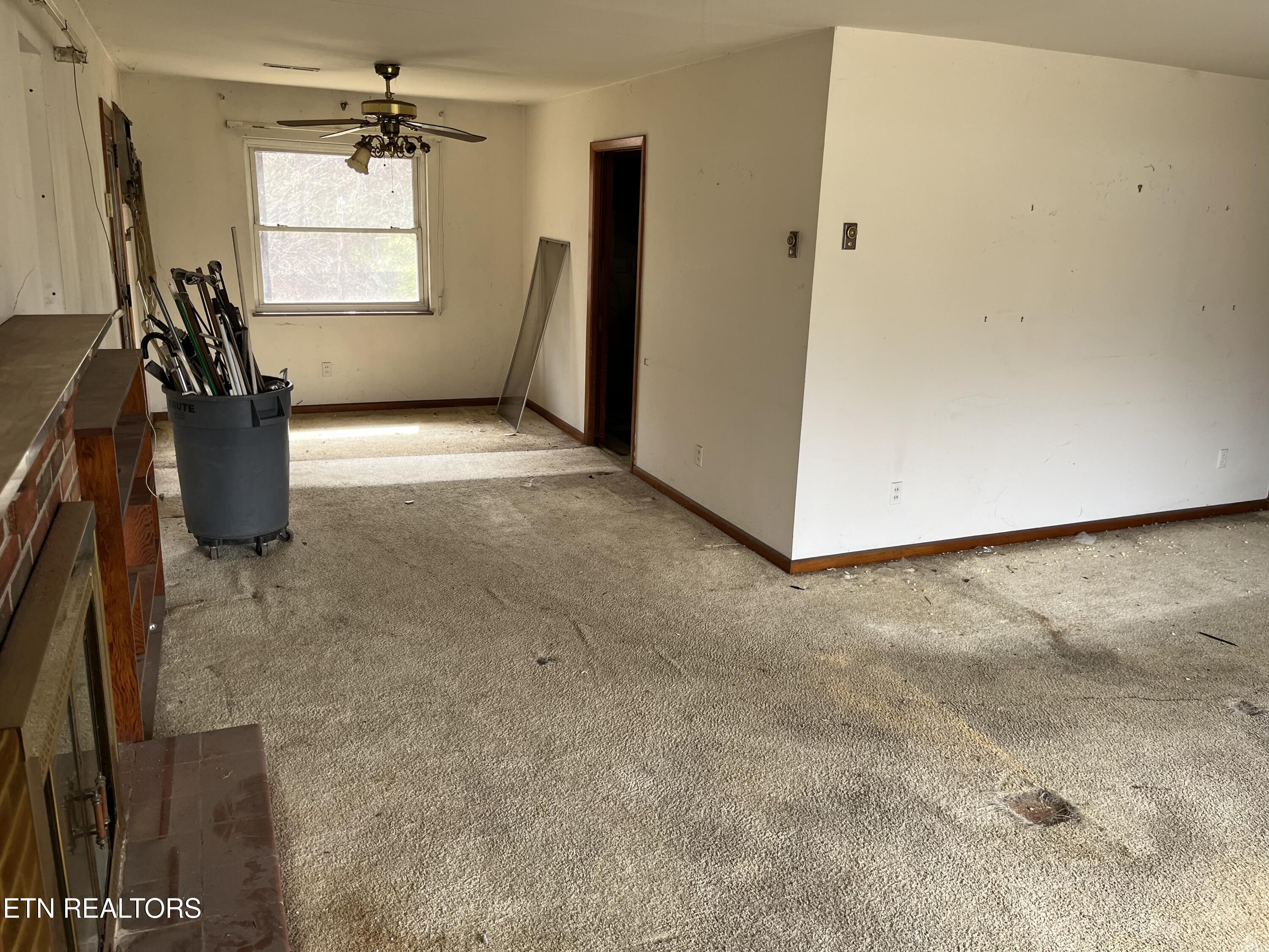 2440 Brooks Ave Property Photo 9