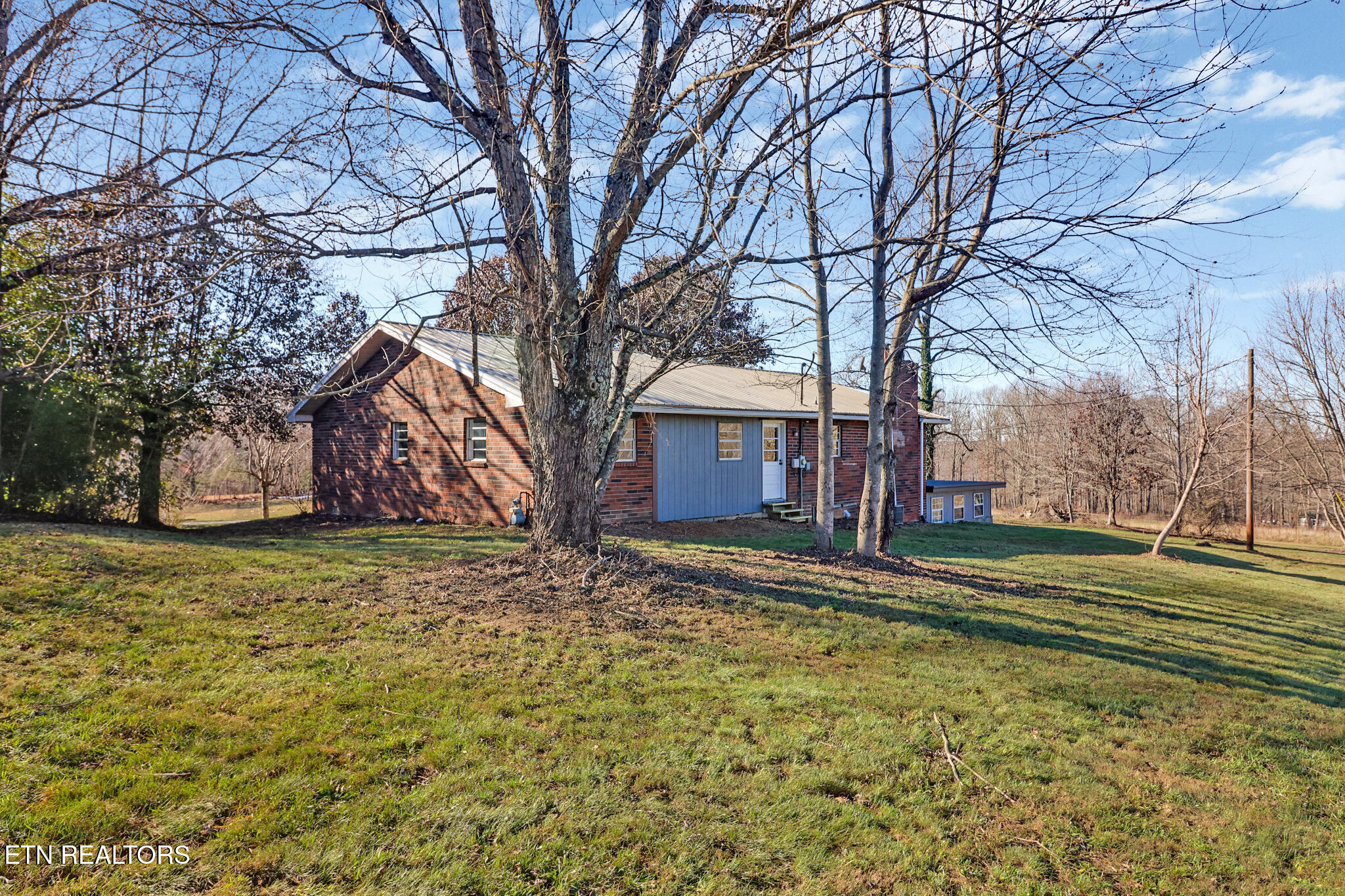 146 S Country Drive Property Photo 5