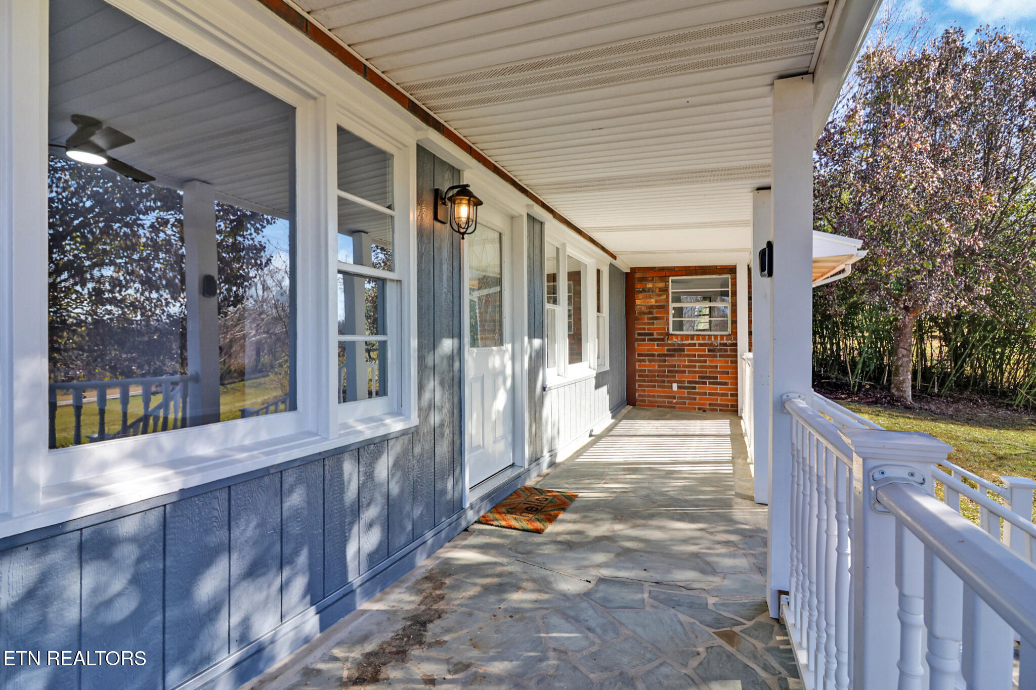146 S Country Drive Property Photo 13