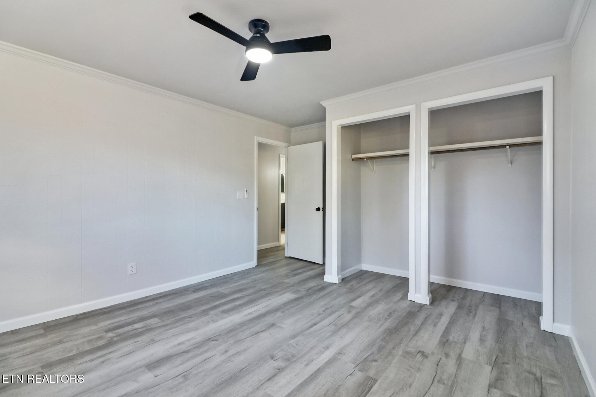 146 S Country Drive Property Photo 25