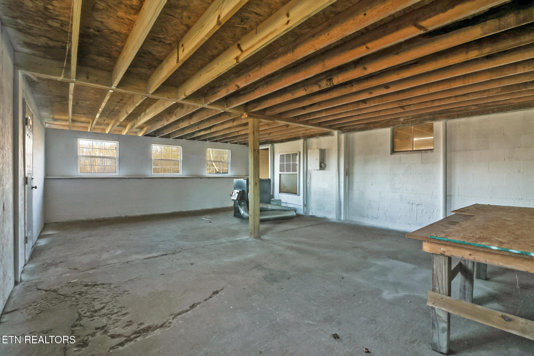 146 S Country Drive Property Photo 35