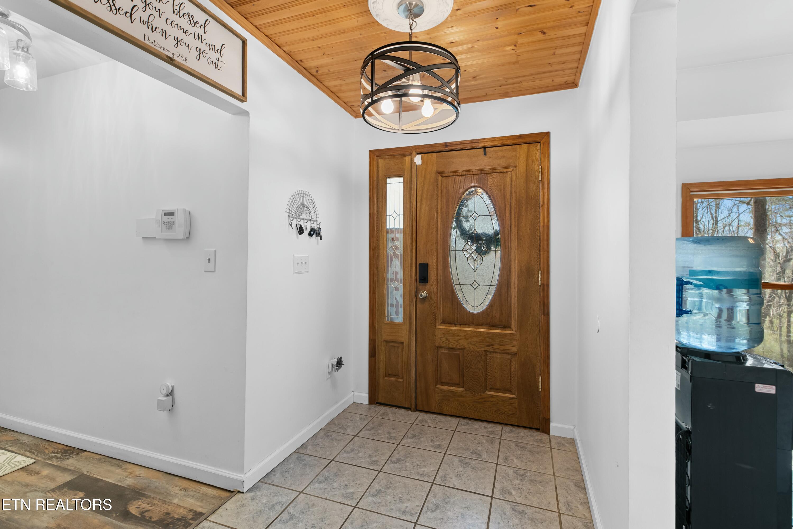 125 Smoky View Lane Property Photo 12