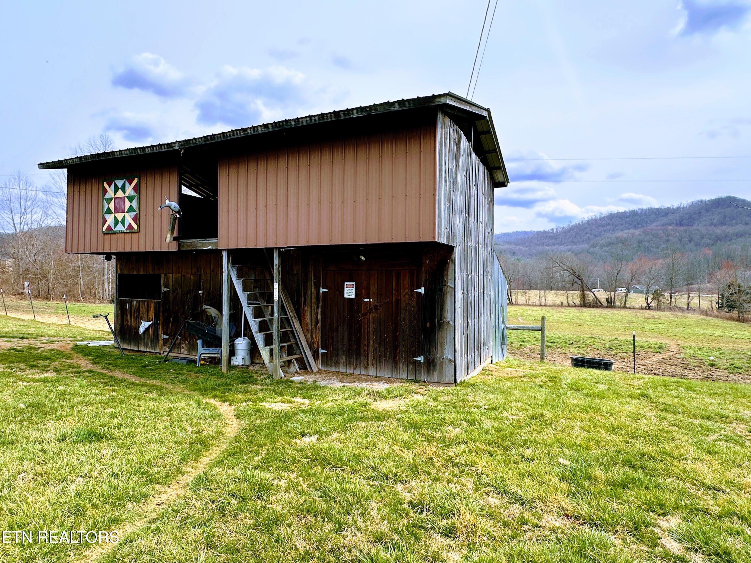 1370 Clay Hill Rd Property Photo 37