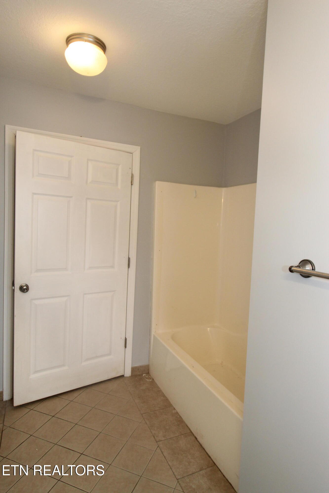 3757 Hillview Drive Property Photo 21