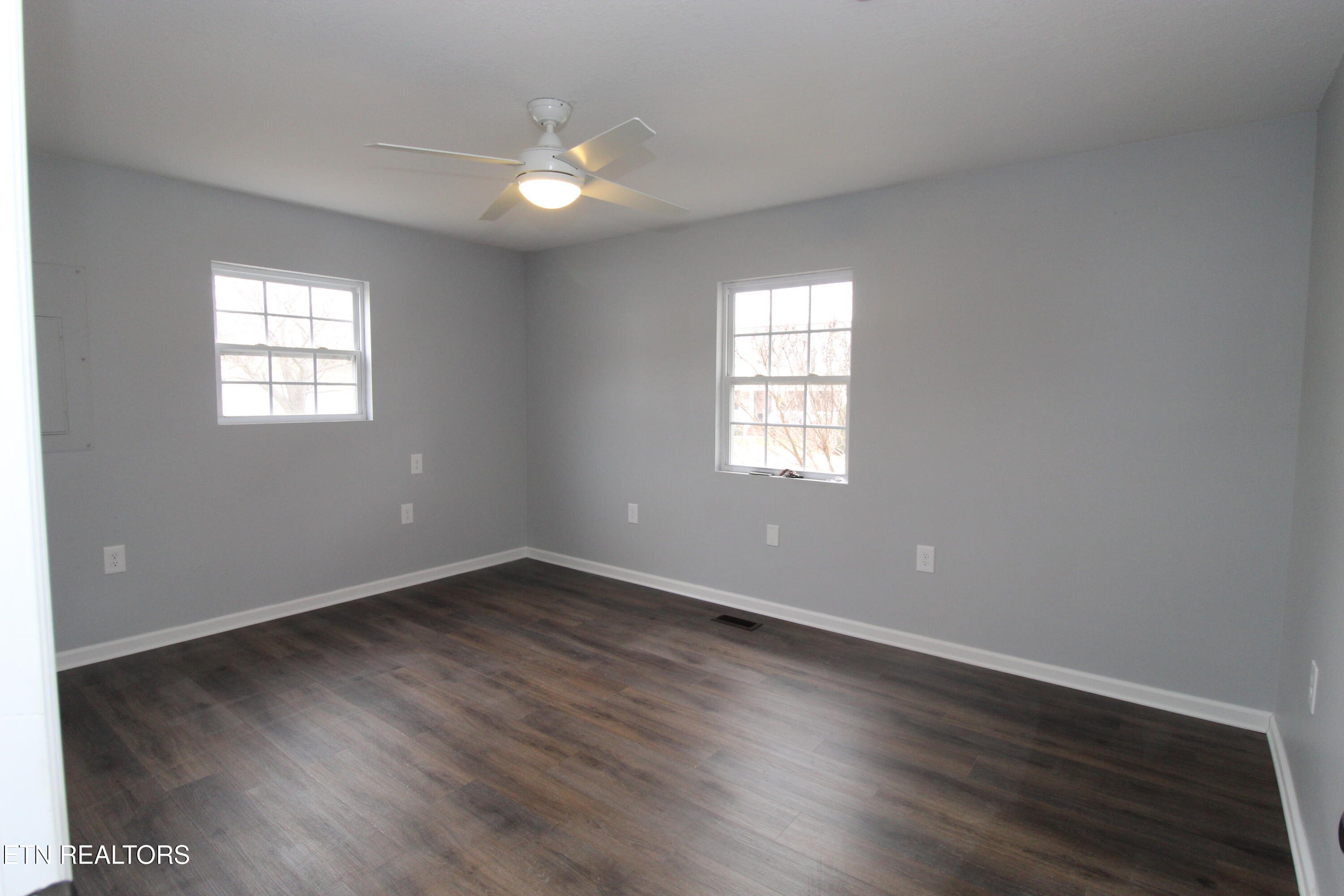 3757 Hillview Drive Property Photo 22