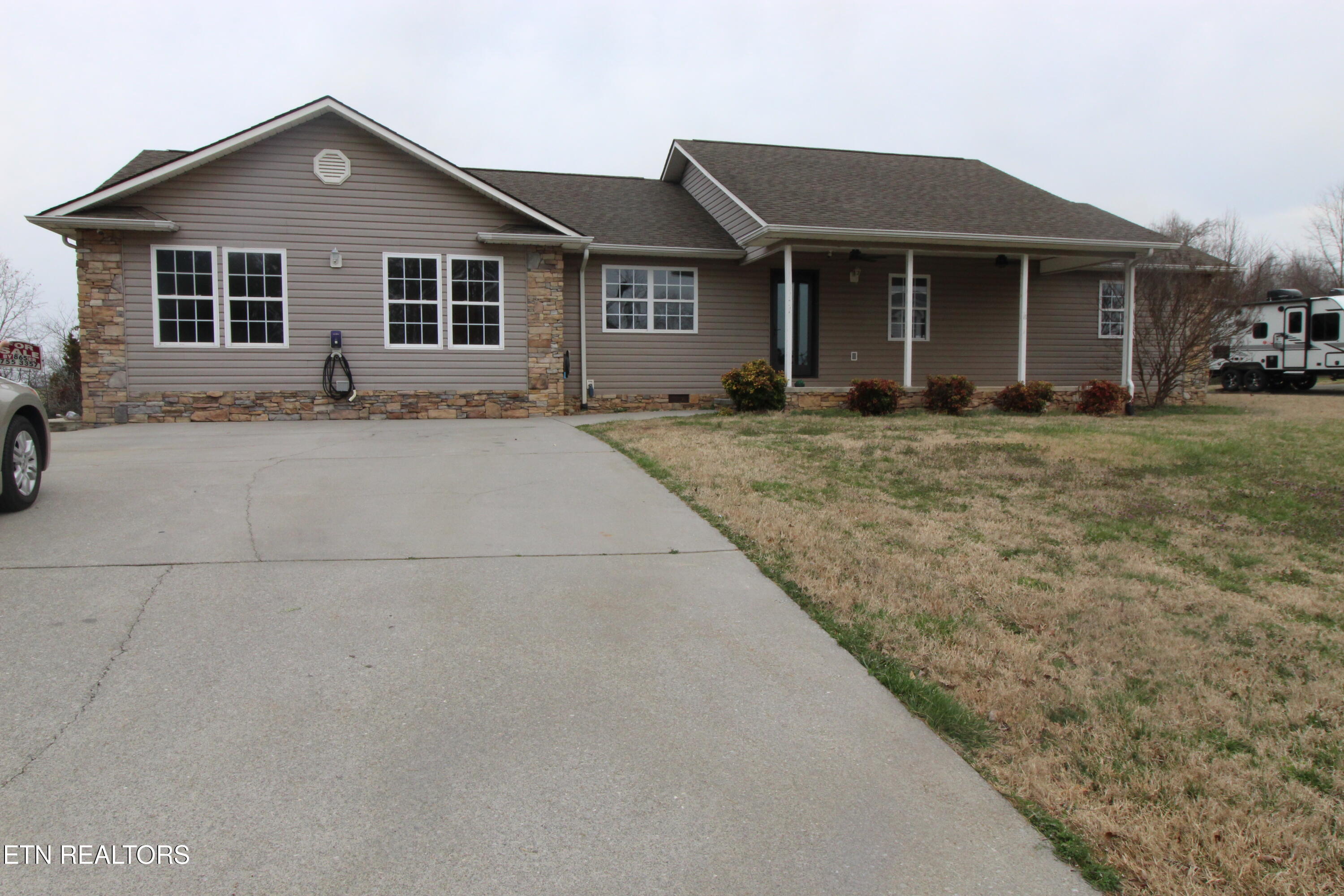 3757 Hillview Drive Property Photo 29