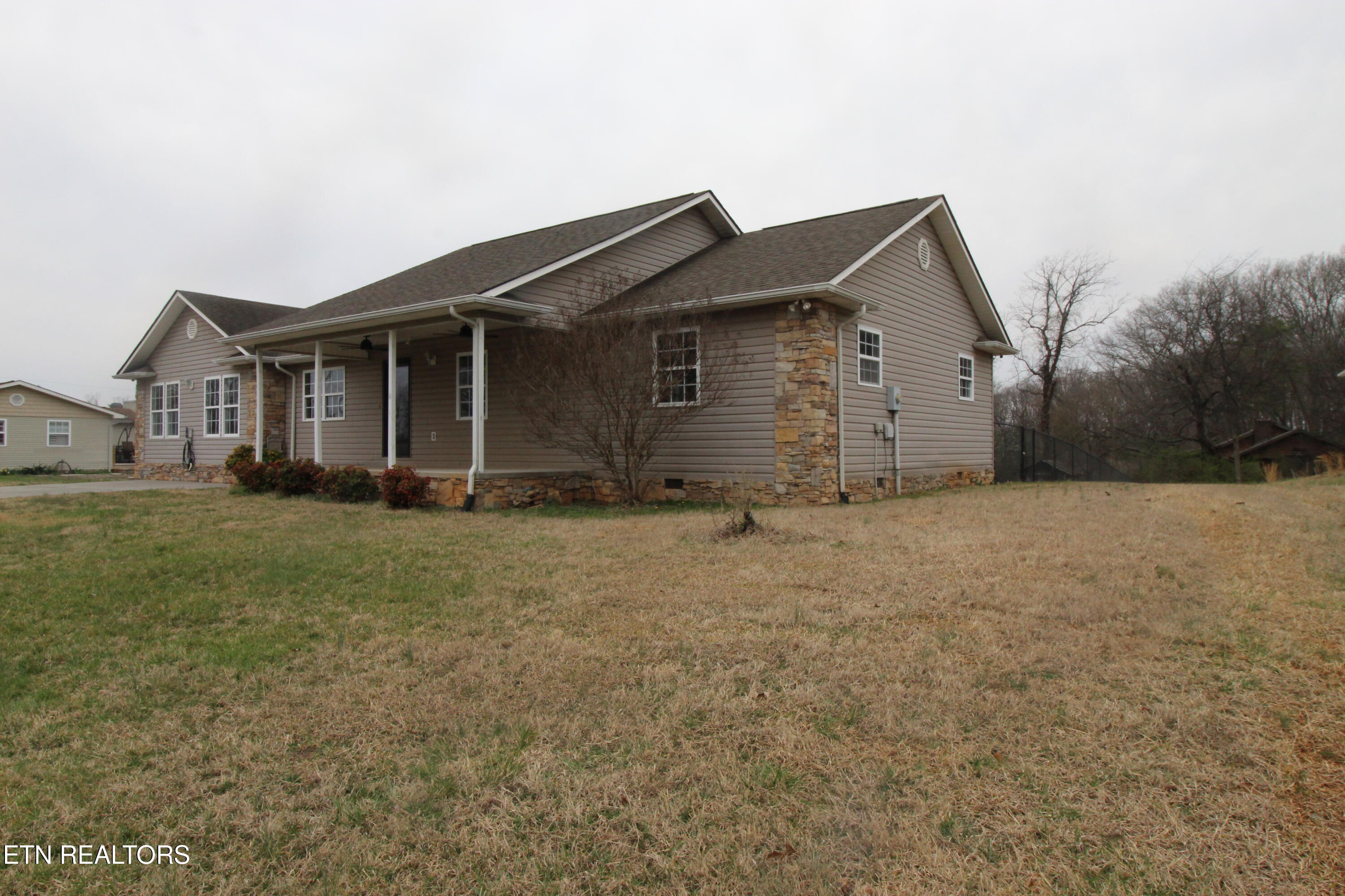 3757 Hillview Drive Property Photo 30