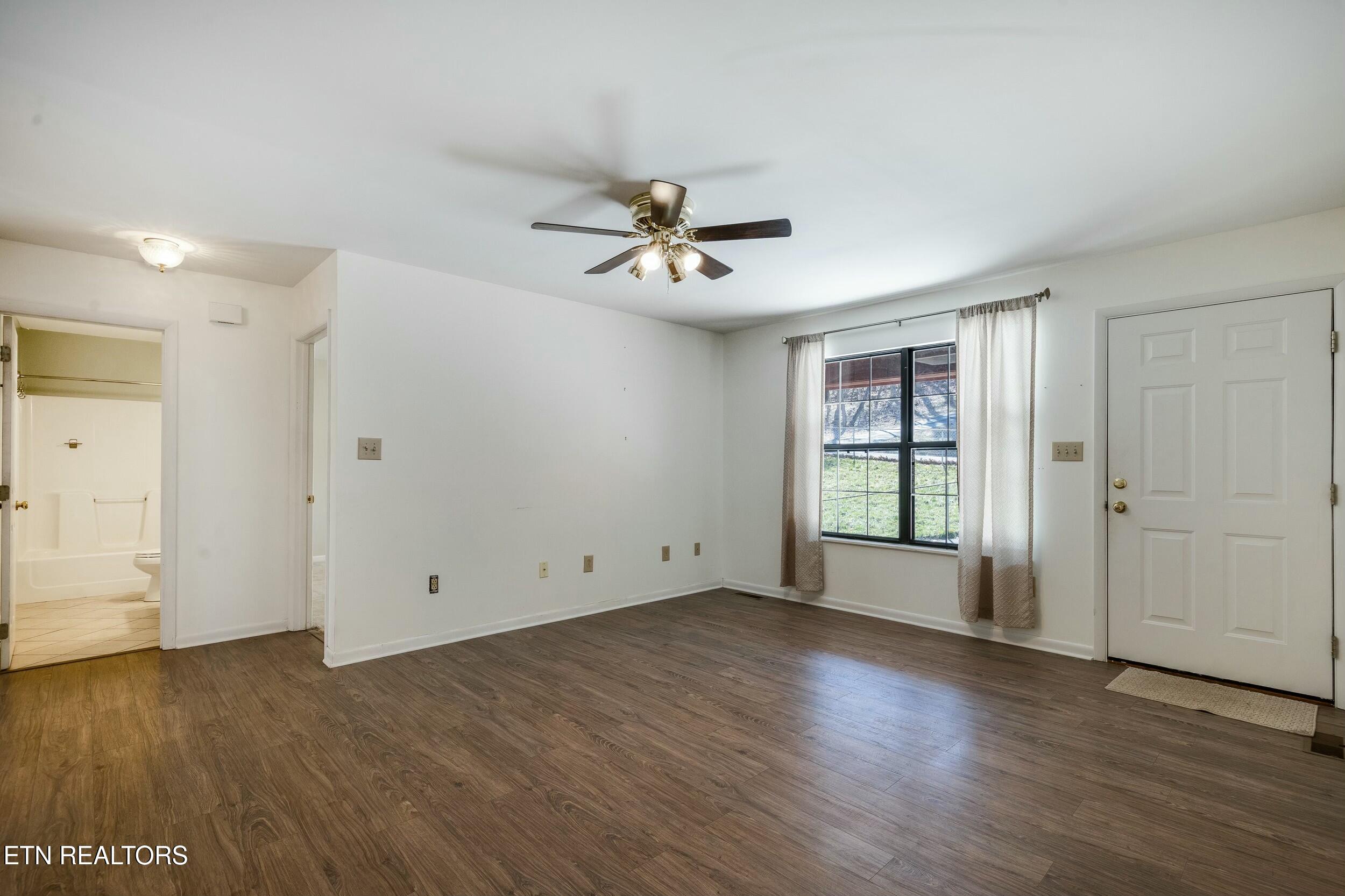 9419 Jim Loy Drive Property Photo 5