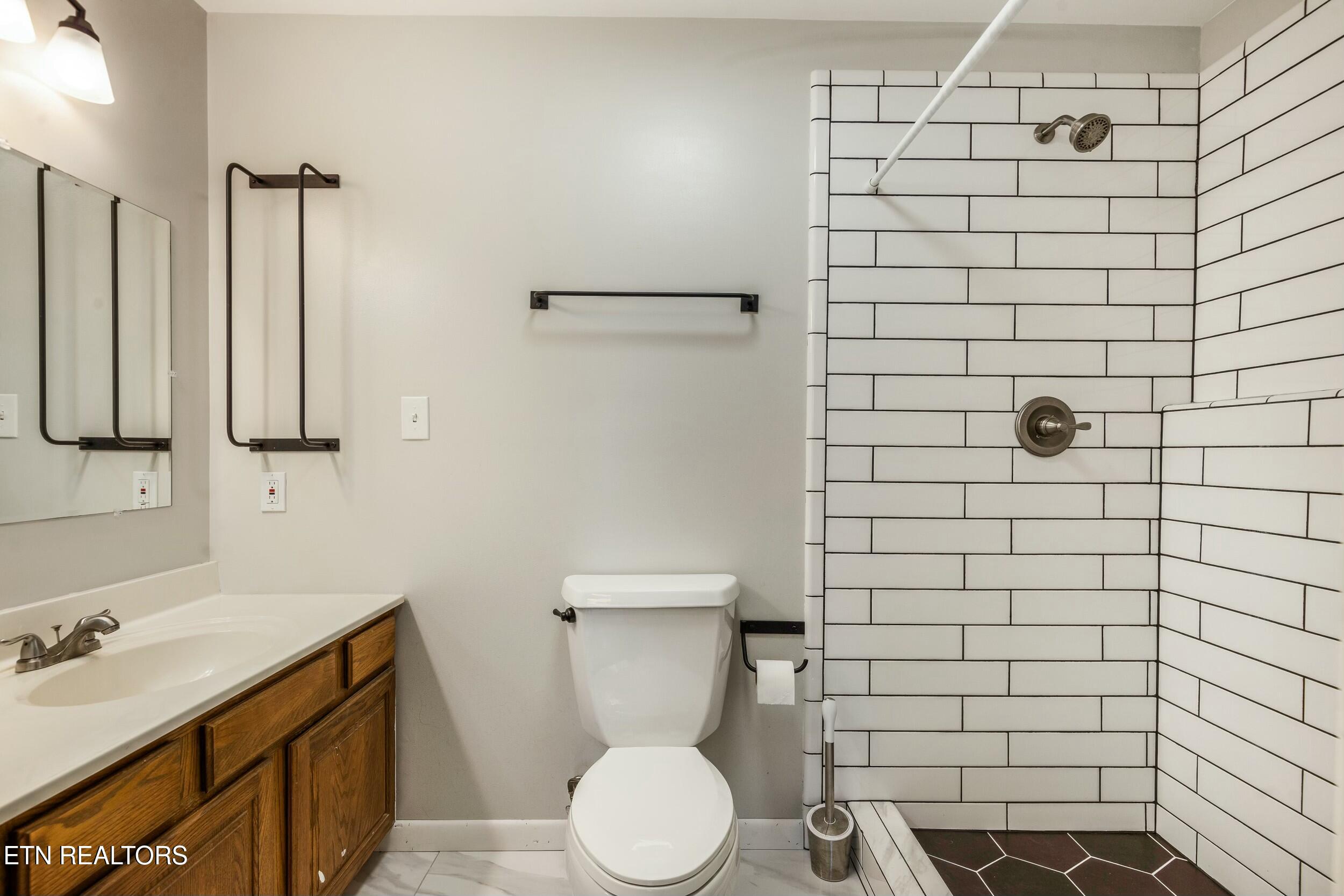 9419 Jim Loy Drive Property Photo 11