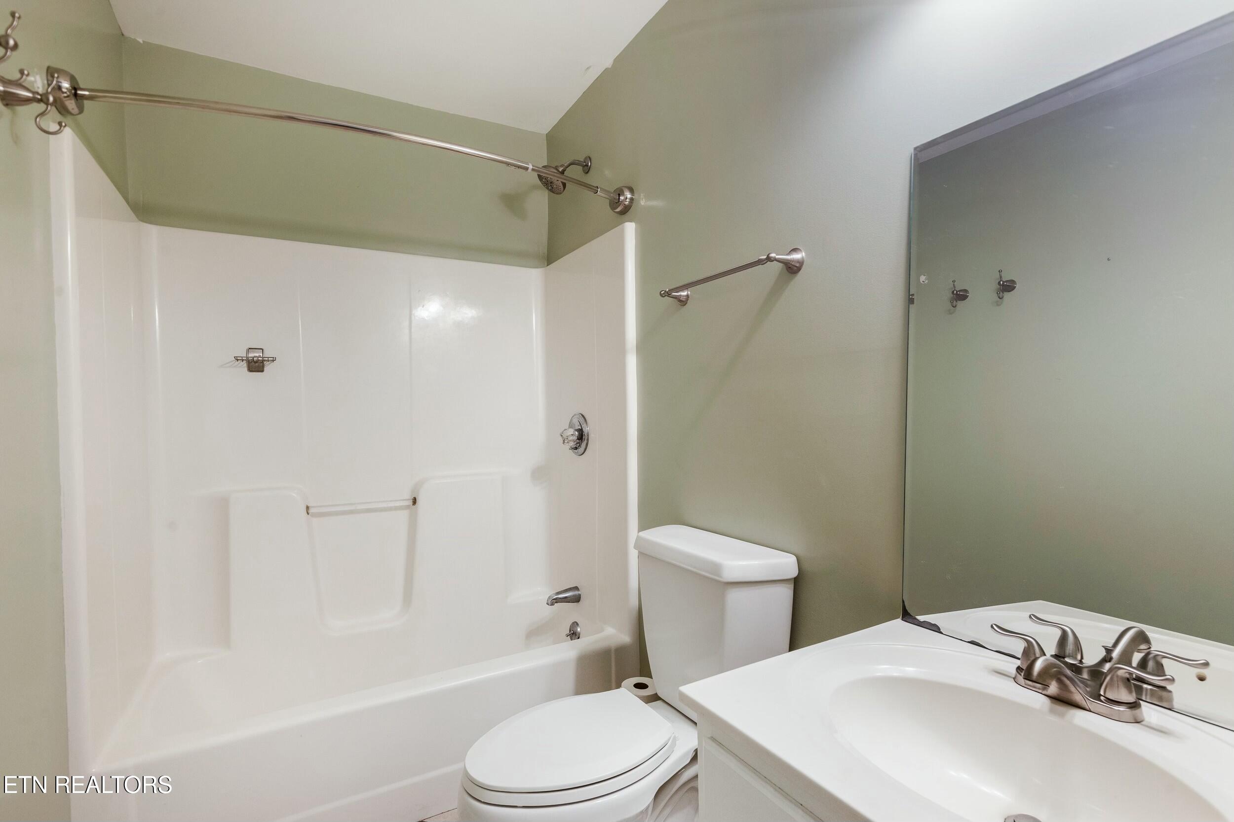 9419 Jim Loy Drive Property Photo 12