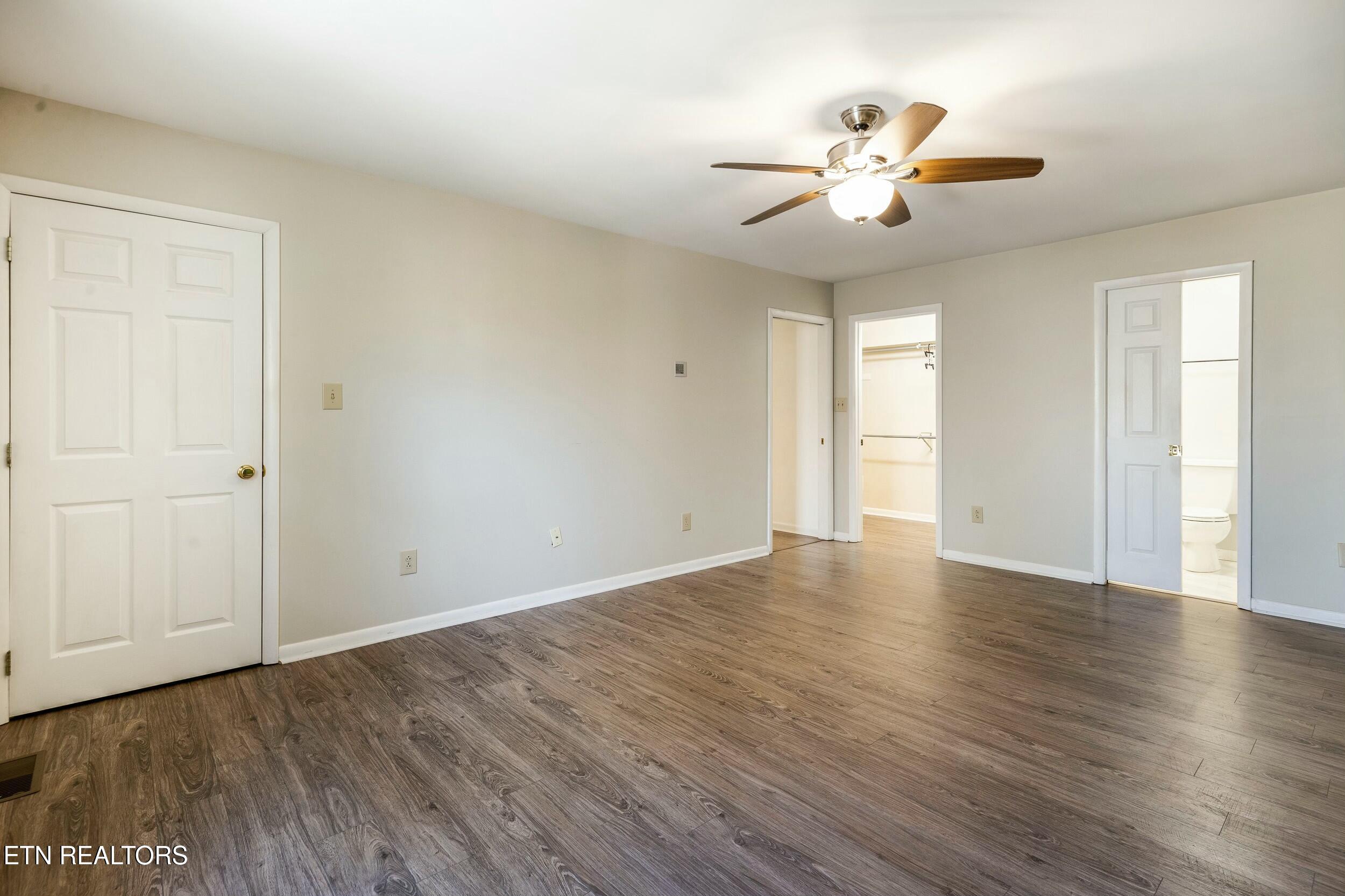 9419 Jim Loy Drive Property Photo 14