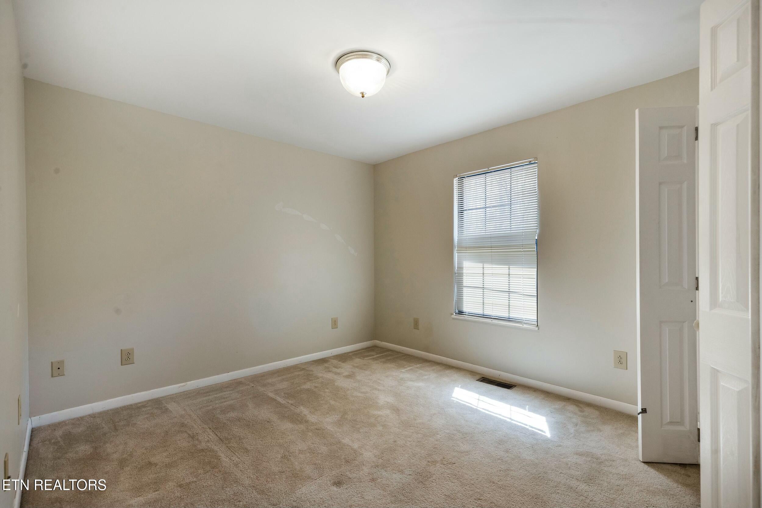 9419 Jim Loy Drive Property Photo 17