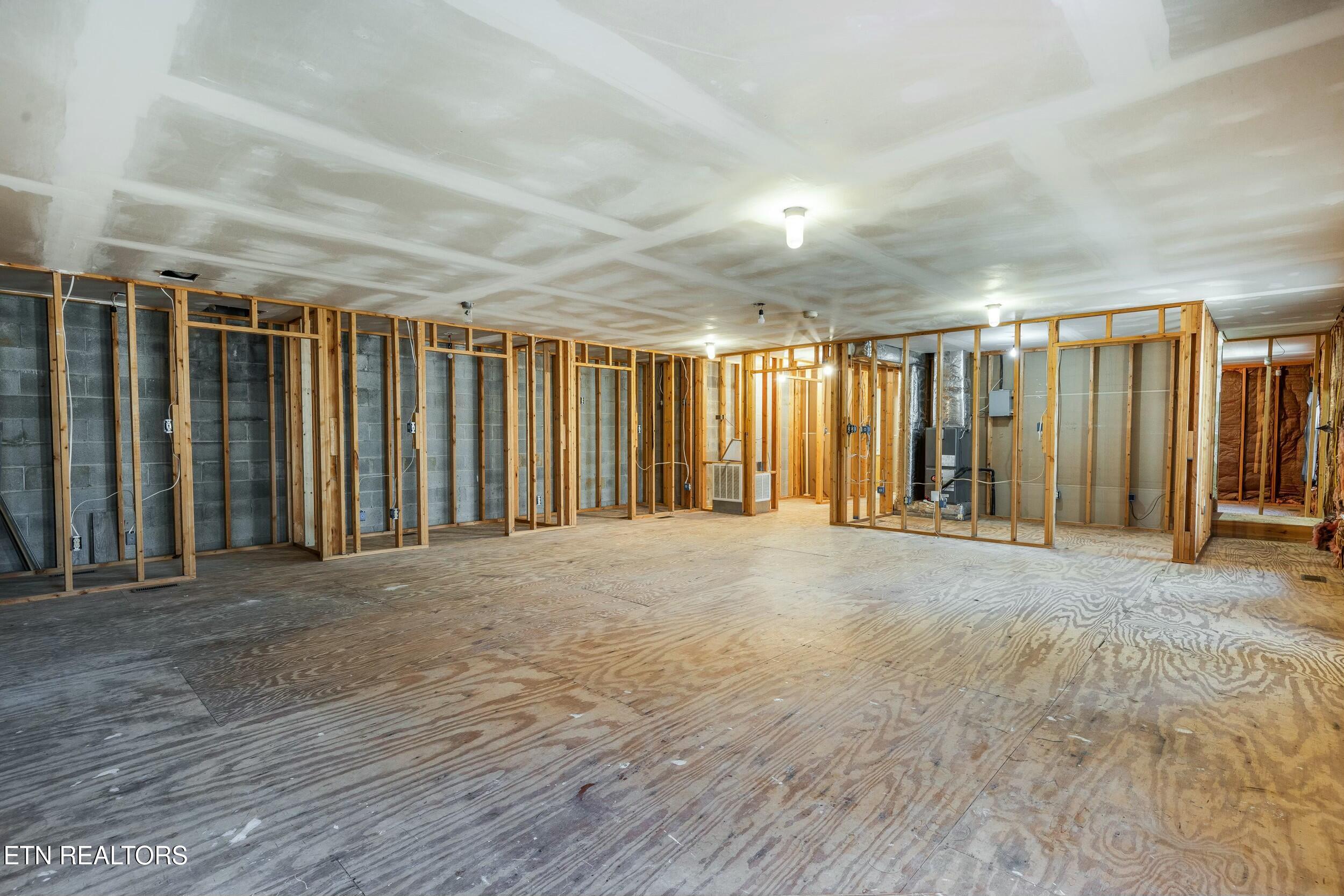 9419 Jim Loy Drive Property Photo 23