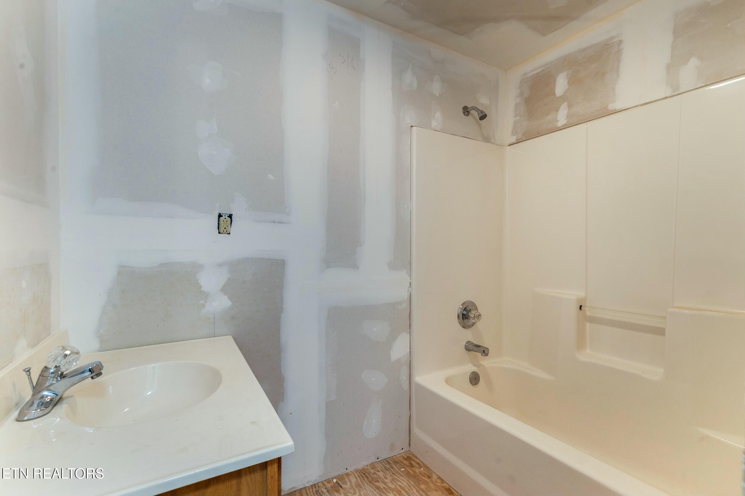 9419 Jim Loy Drive Property Photo 27