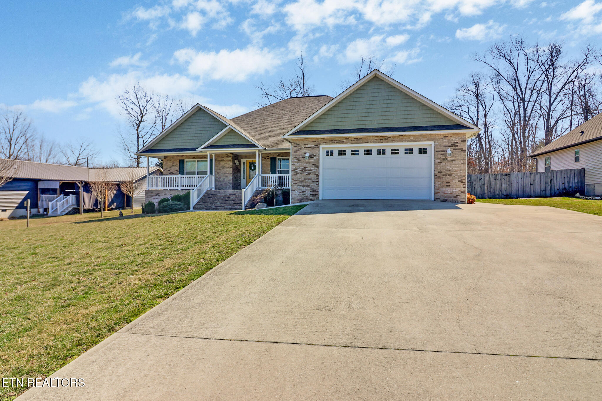 35 Satsuma Drive Property Photo 2
