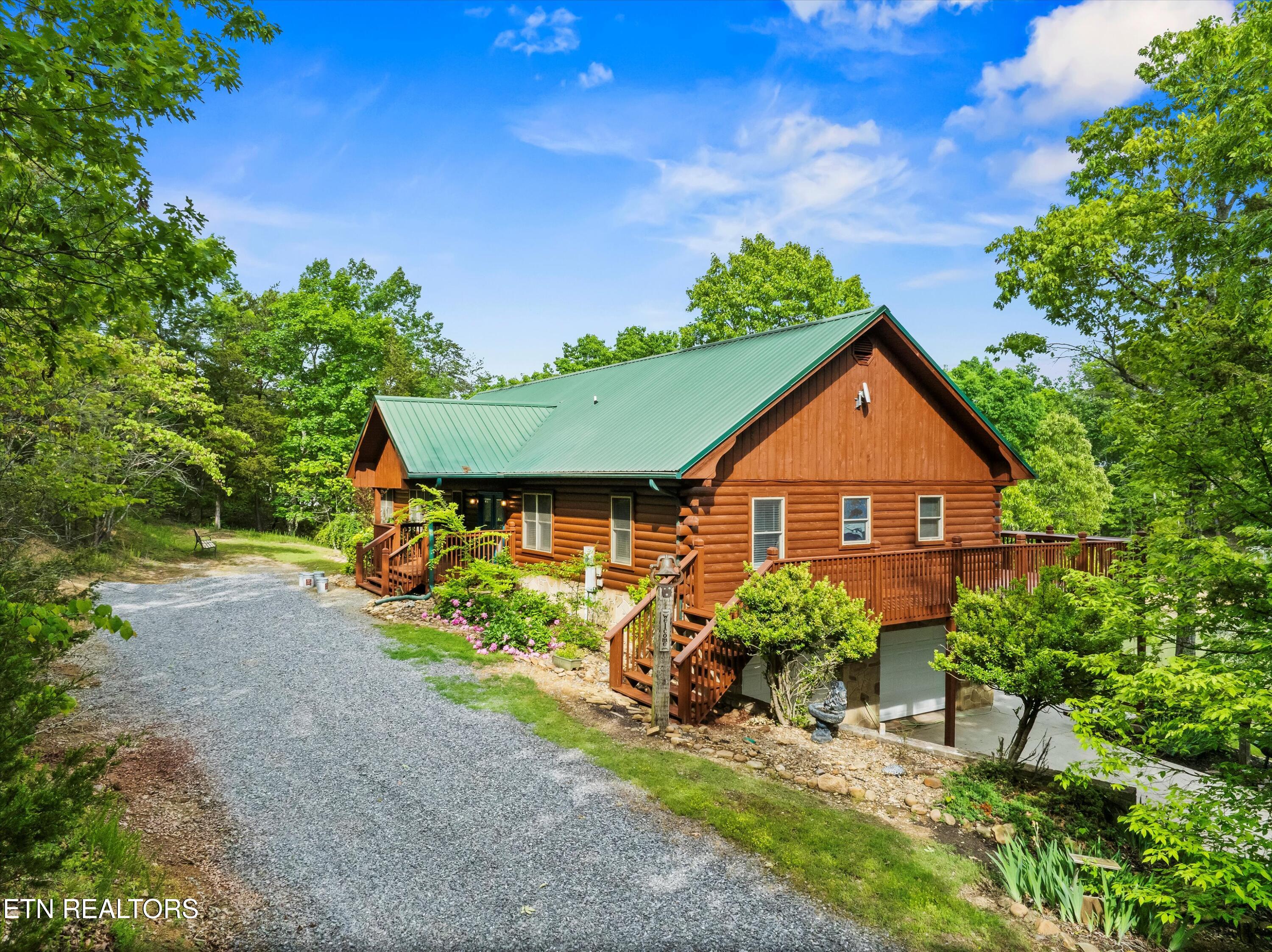 3725 Island View Rd Property Photo