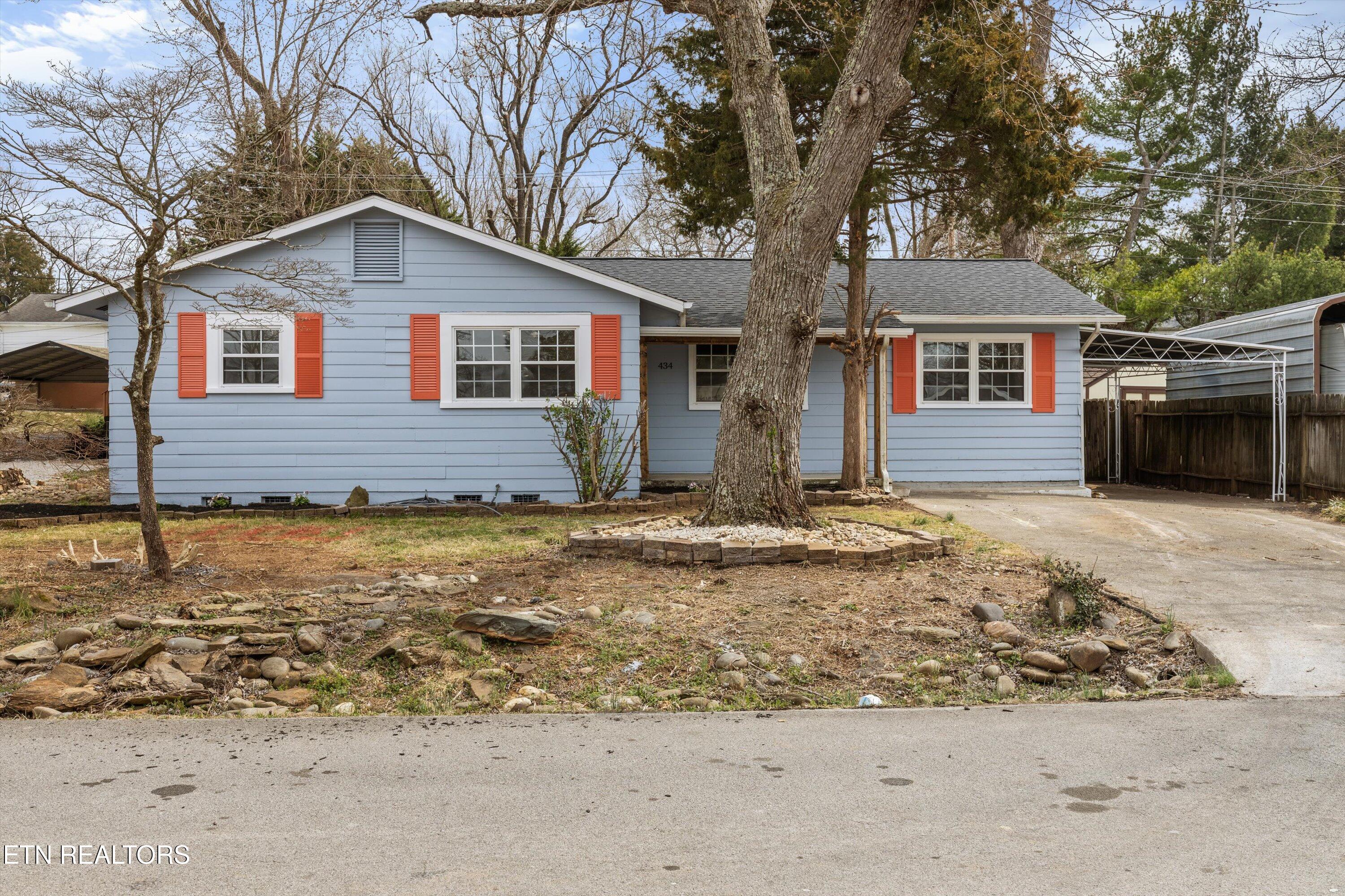 434 Defoe Circle Property Photo