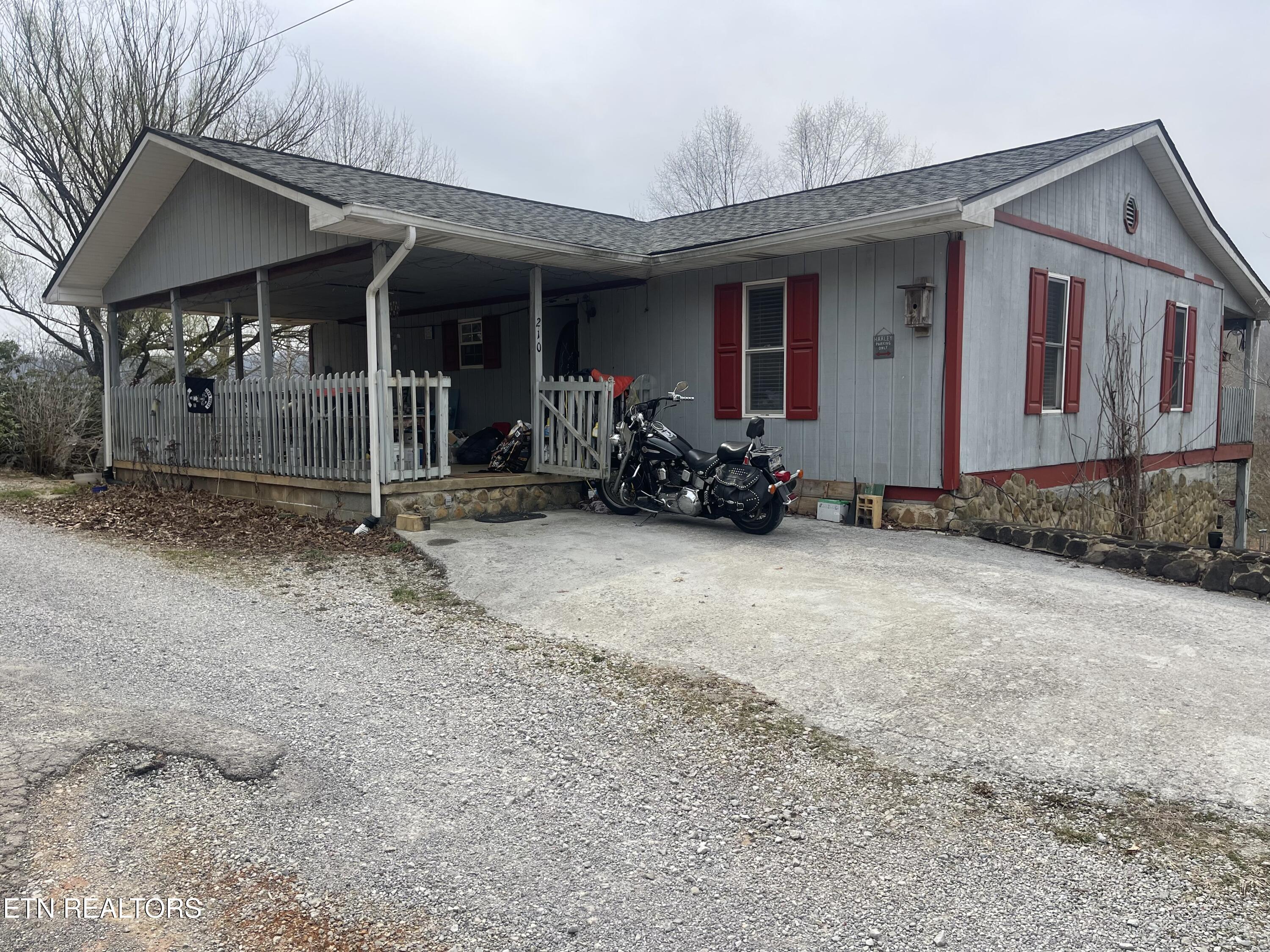 210 Last Lz Lane Property Photo