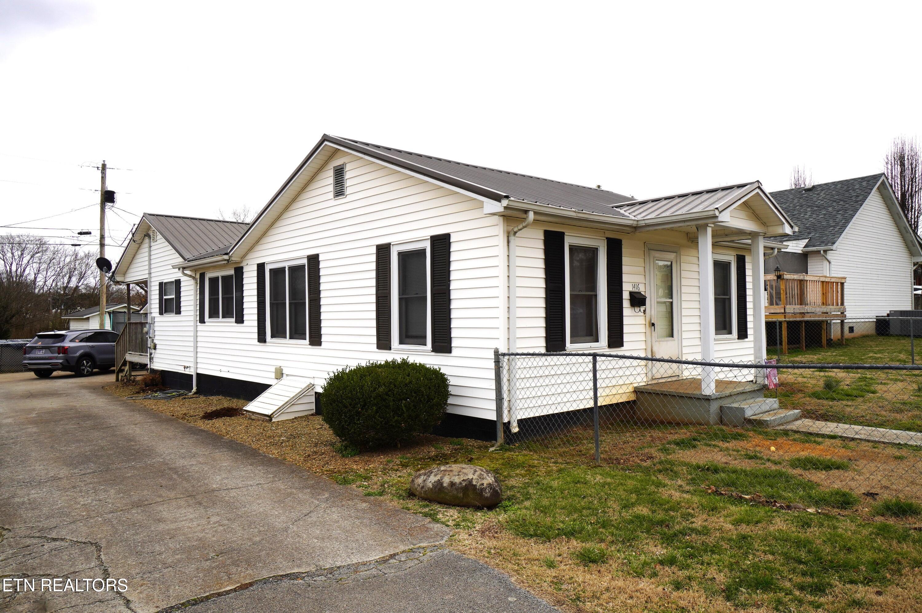 1416 S Sizer Ave Property Photo