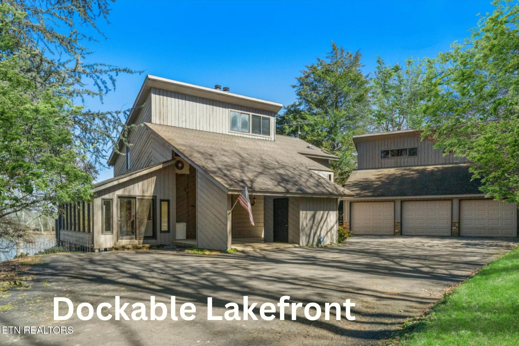2092 Lakewood Drive Property Photo