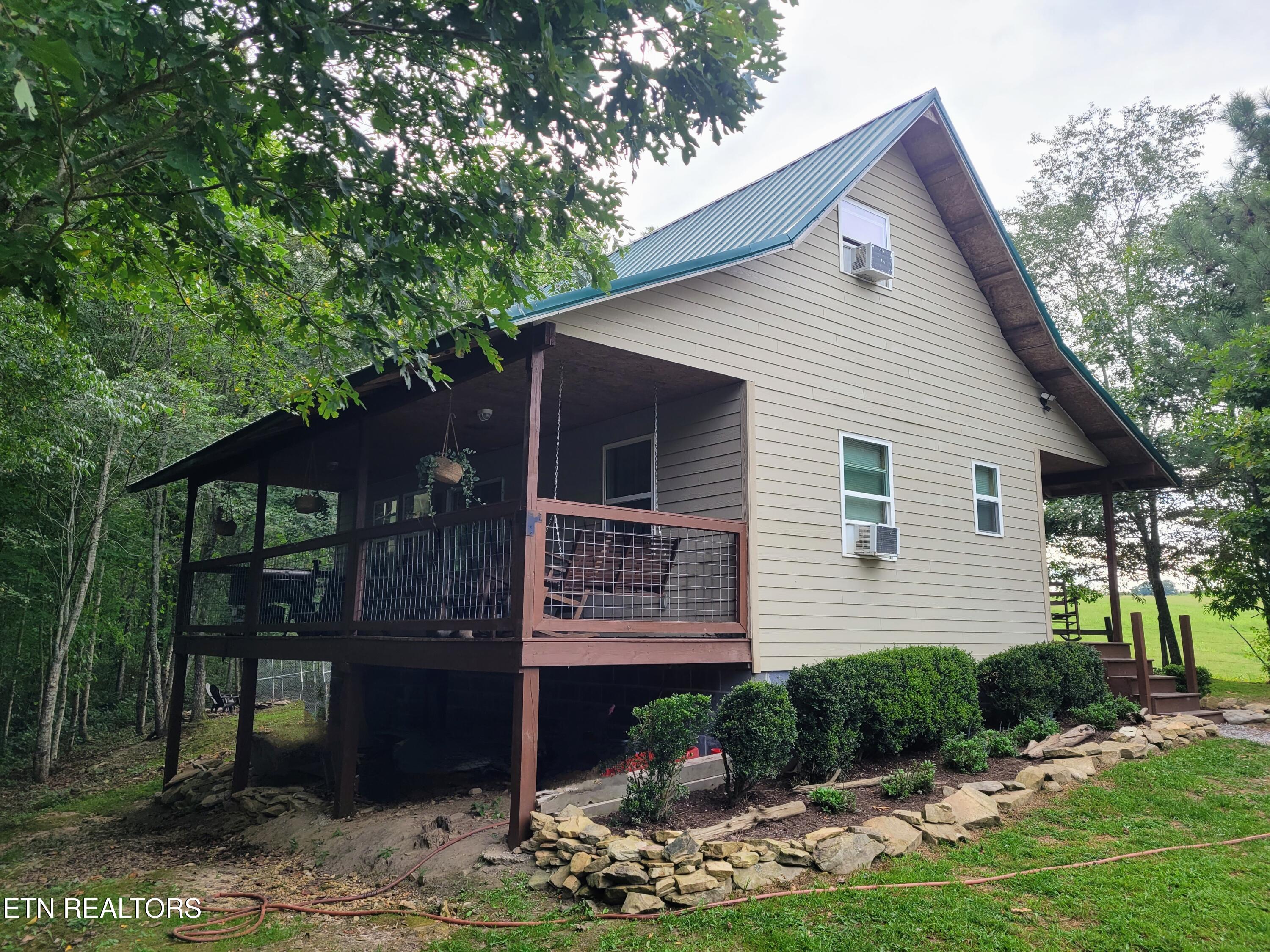645 Lynn Rothwell Rd Property Photo