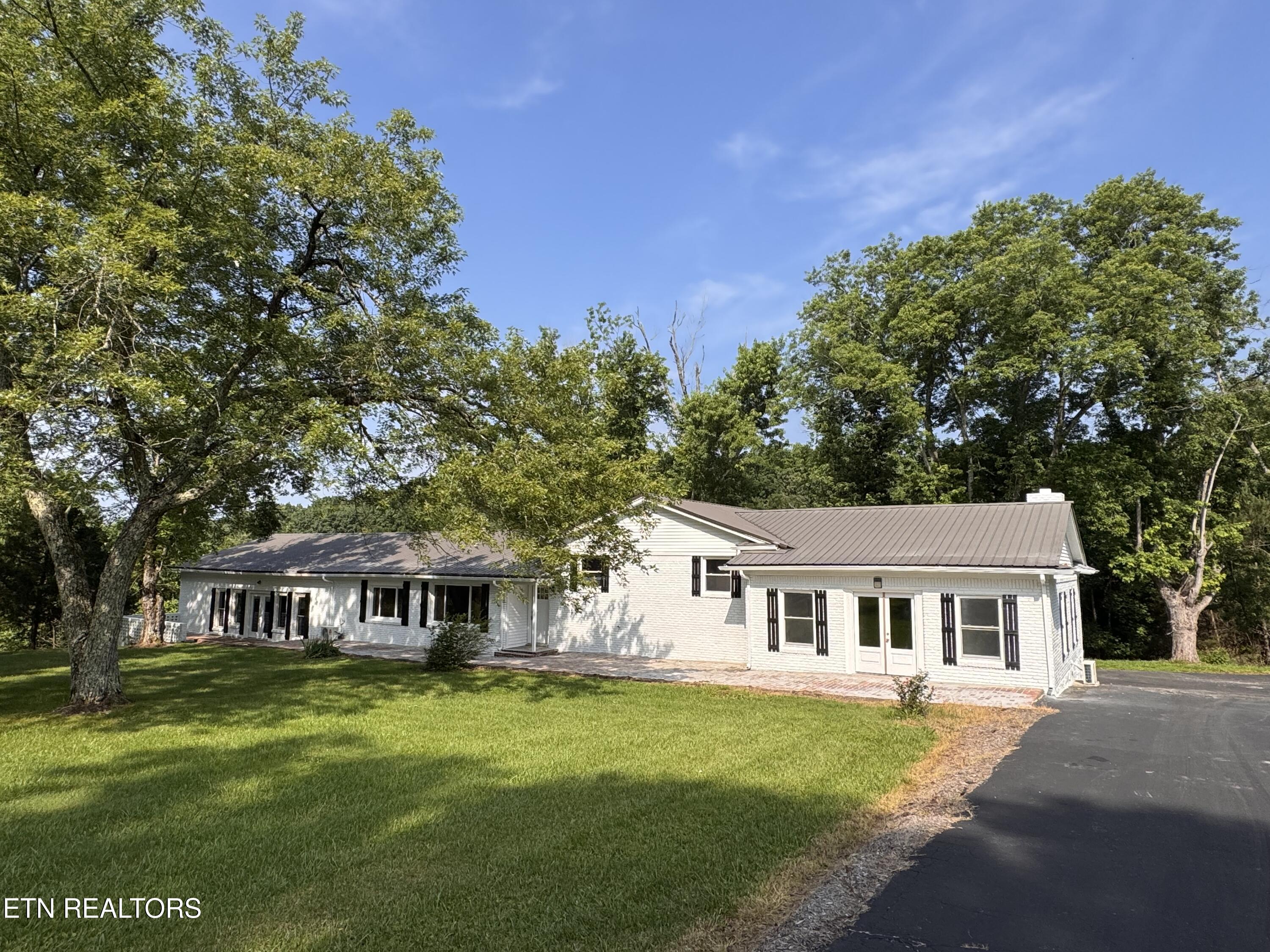 3470 Freehill Rd Property Photo 1