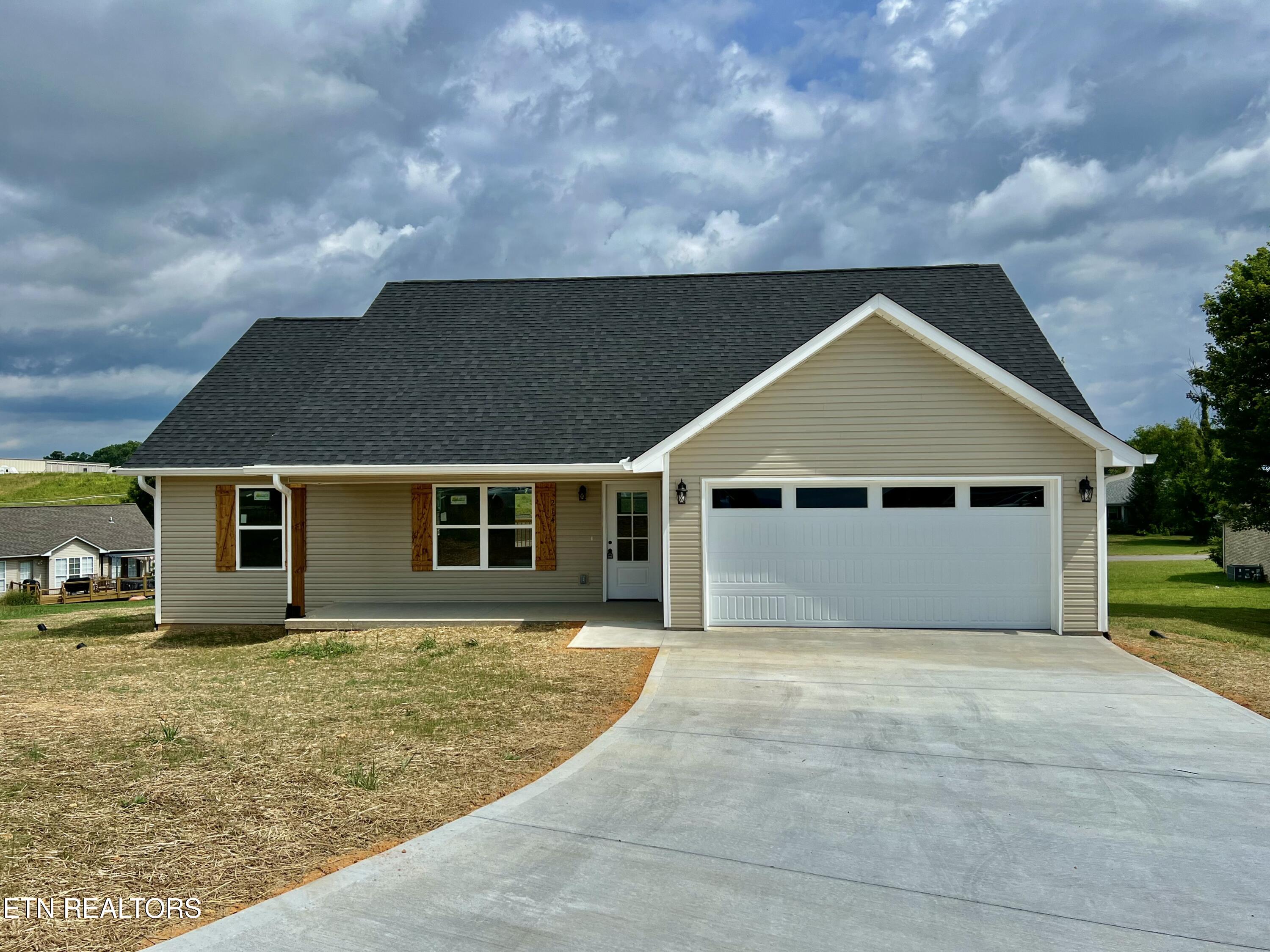 214 S Rolling Ridge Lane Property Photo 1
