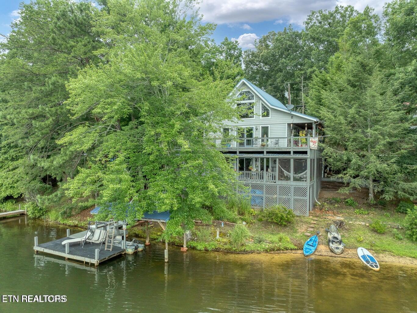 5719 Lakeshore Drive Property Photo