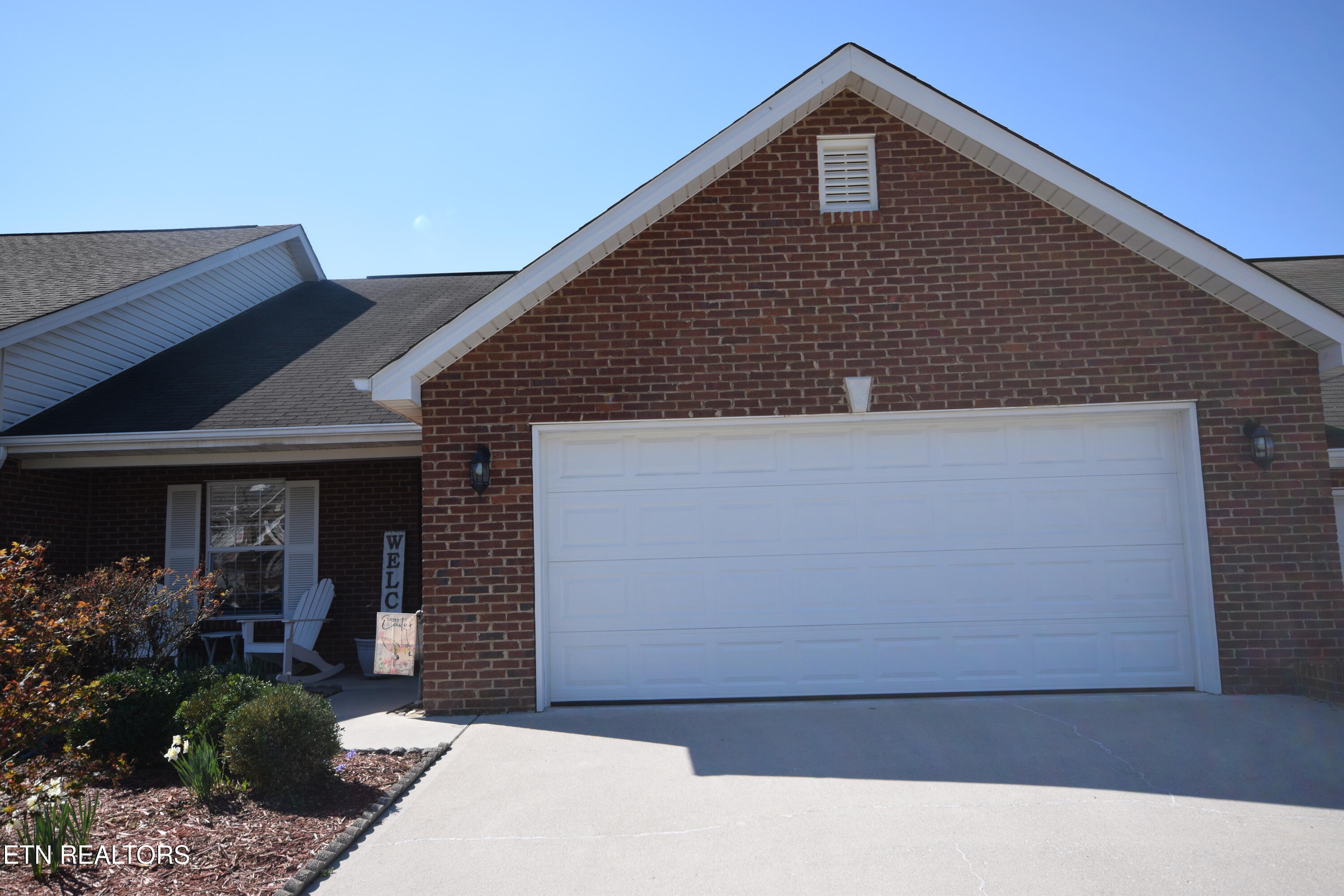 3415 Maple Grove Way Property Photo