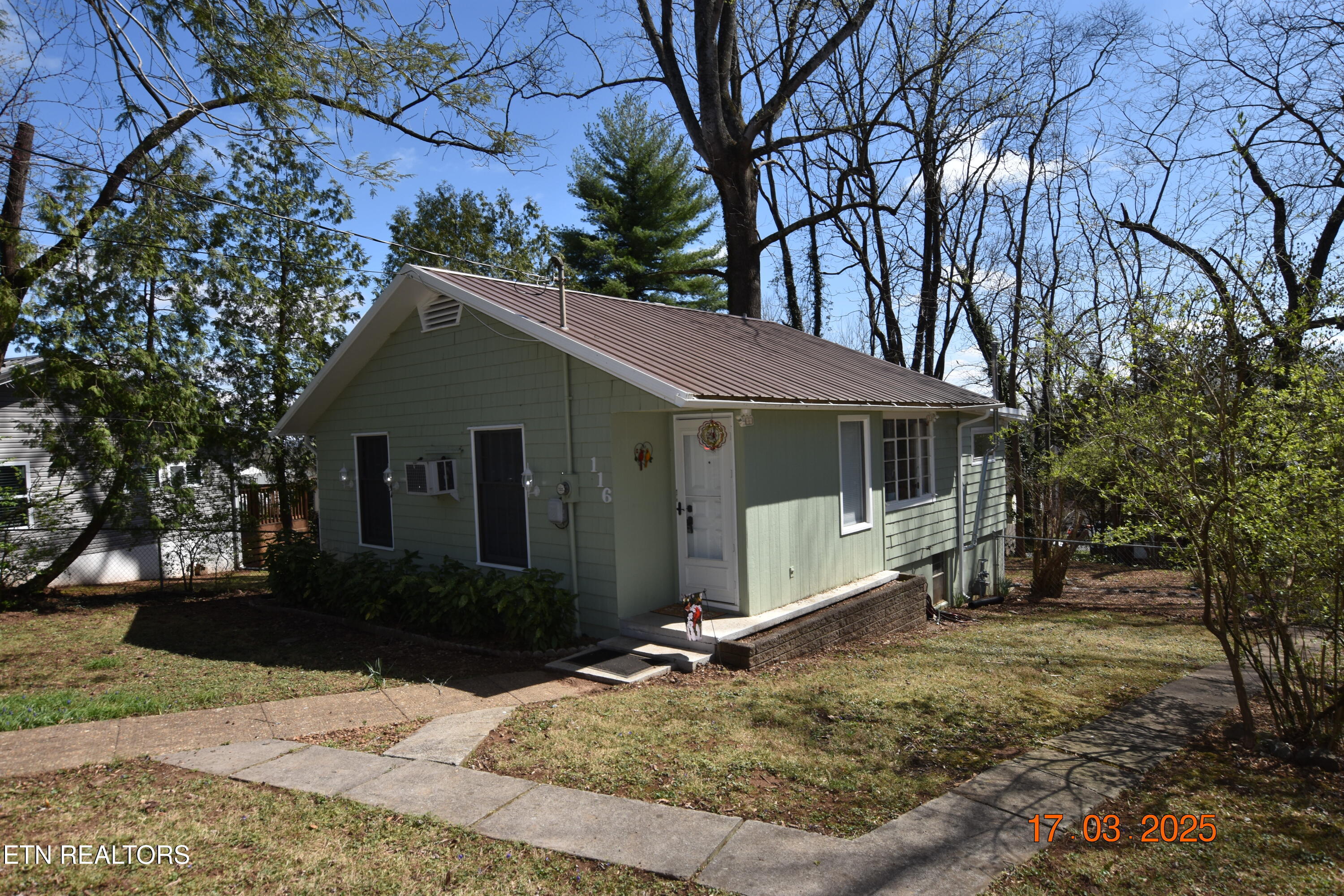 116 S Walker Lane Property Photo 1