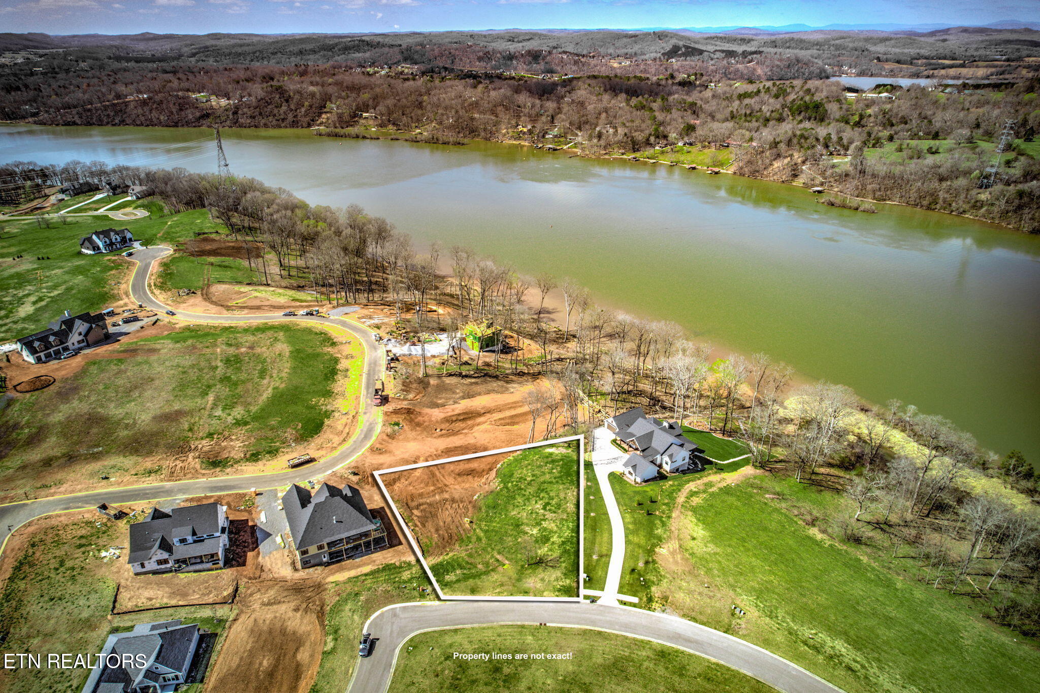 133 River Bank Tr Property Photo