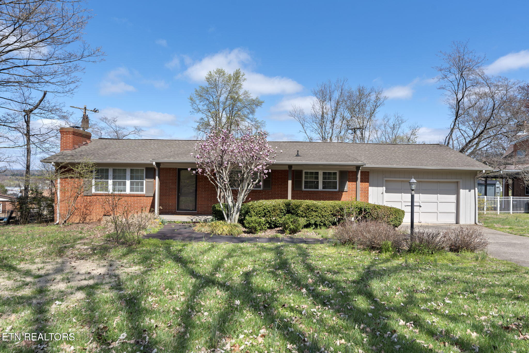 120 Sanwood Rd Property Photo 1