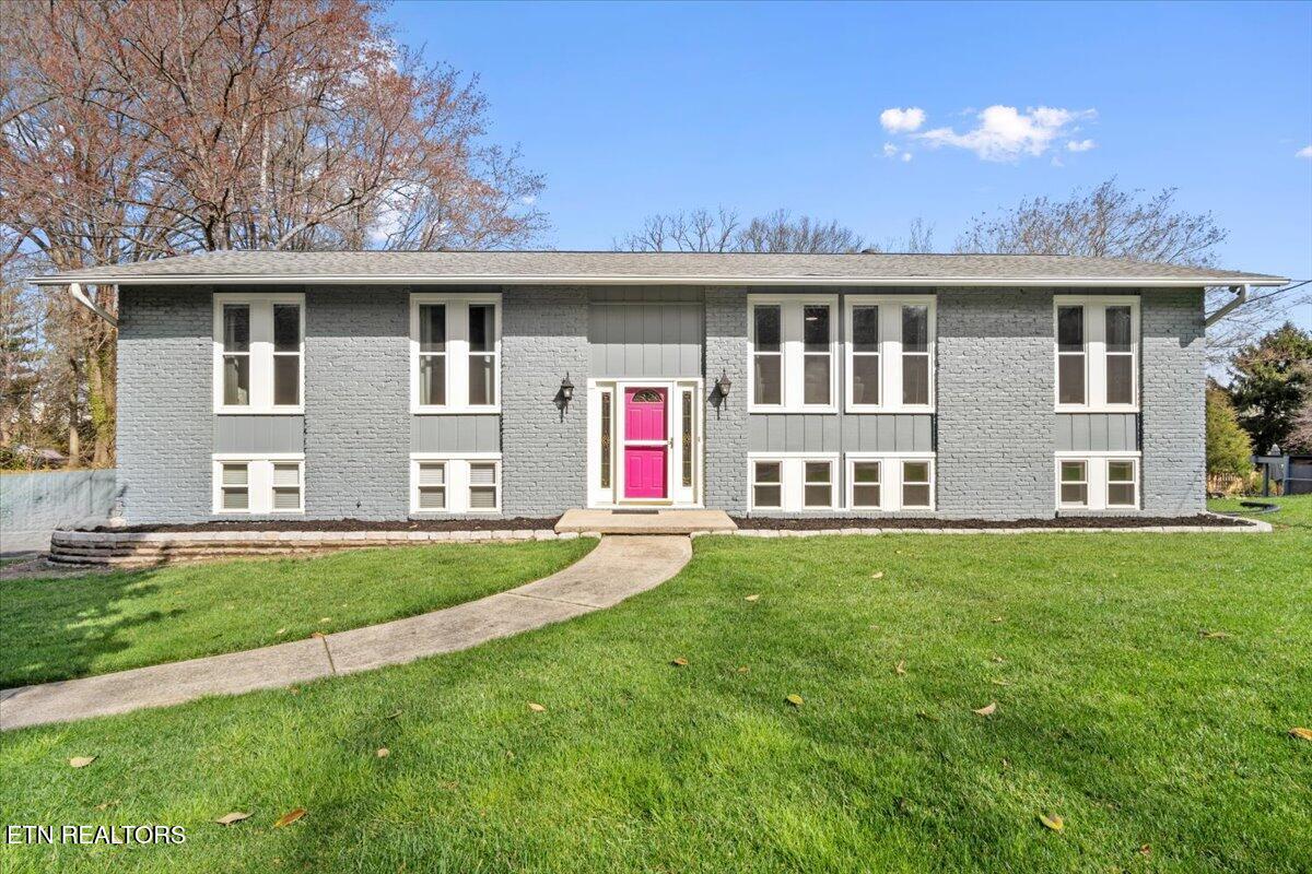 Ashley Oaks Real Estate Listings Main Image