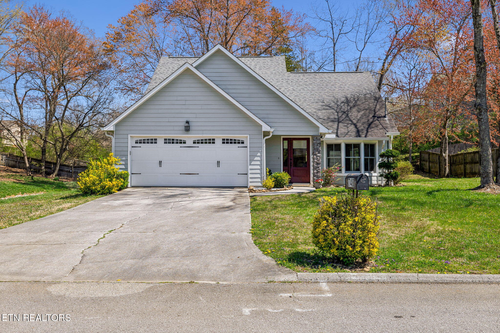 748 Shady Springs Lane Property Photo