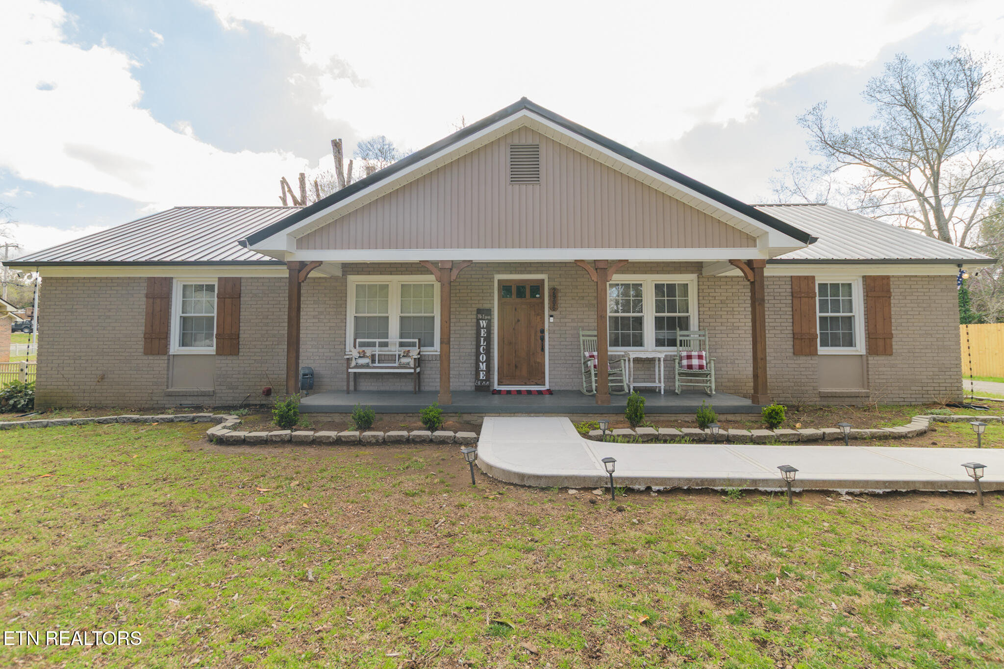 2906 Shady Lane Property Photo 1