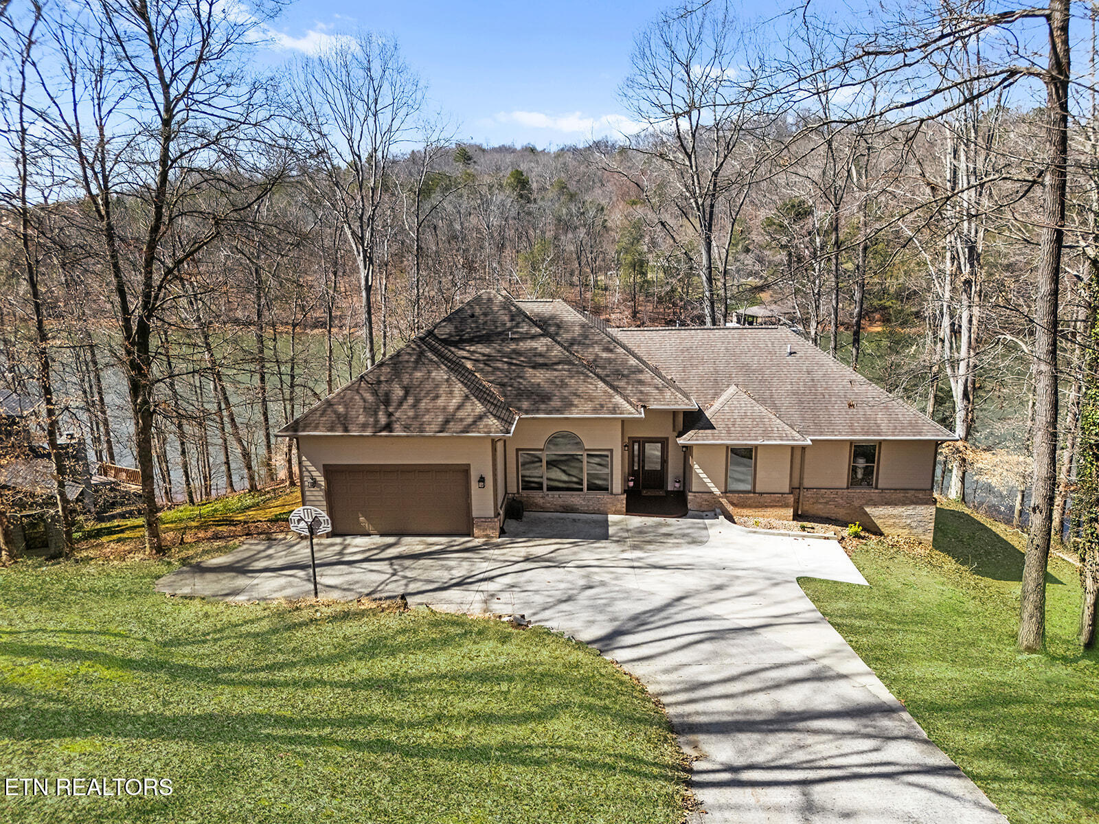 24 Northcove Estates Drive Property Photo
