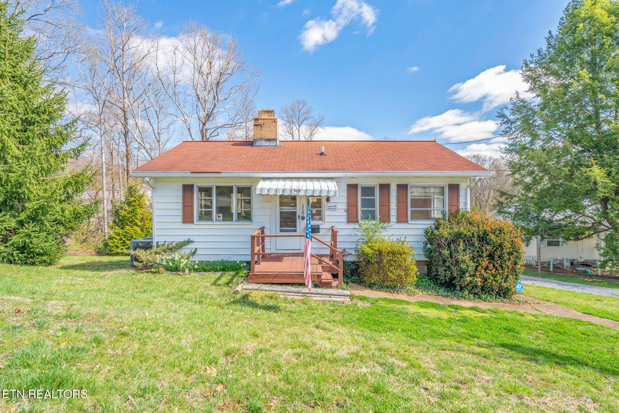 110 Tabor Rd Property Photo 1