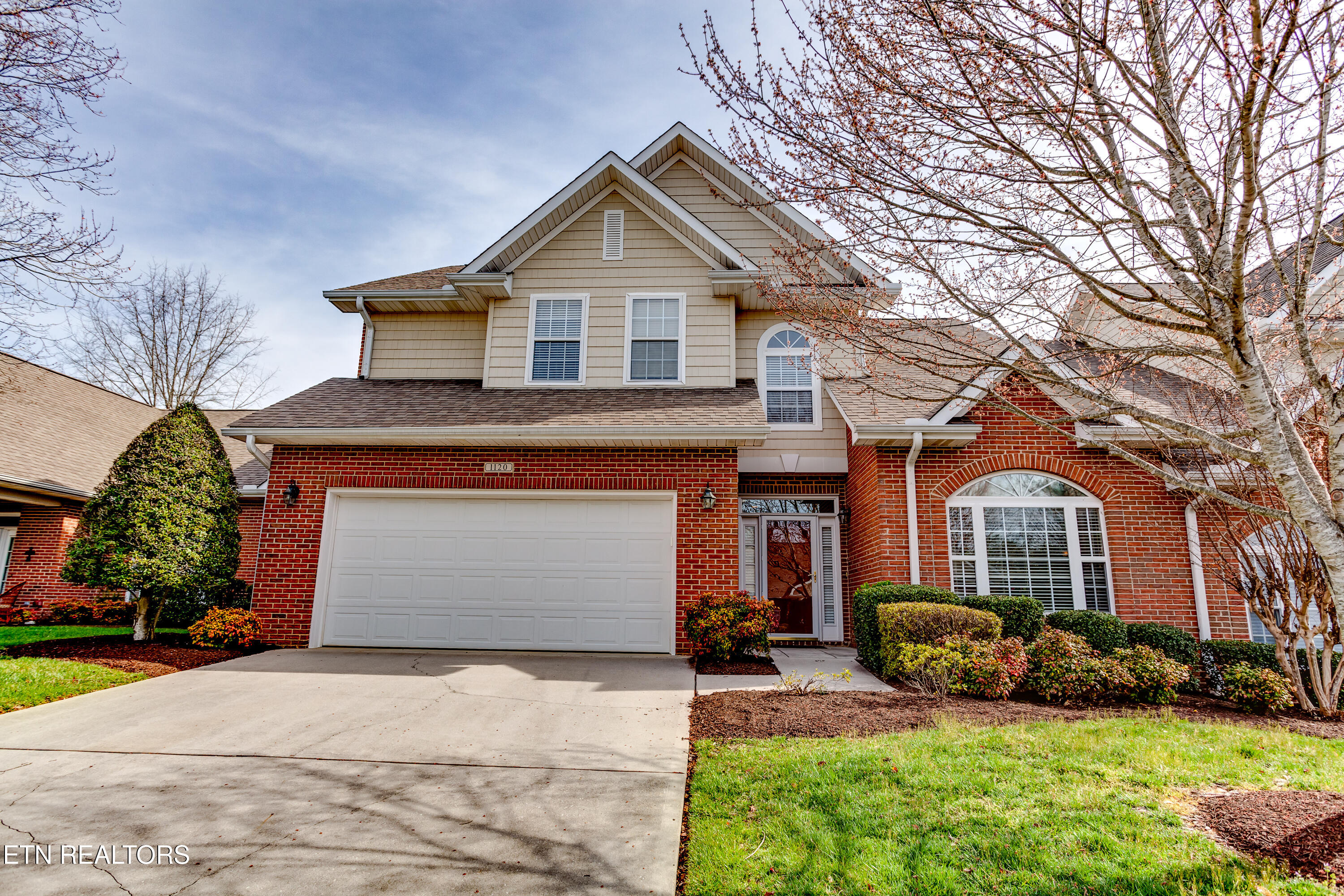 1120 Treymour Way Property Photo 1