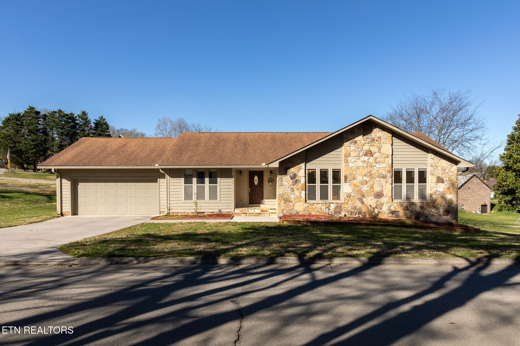 1917 Chesterfield Drive Property Photo