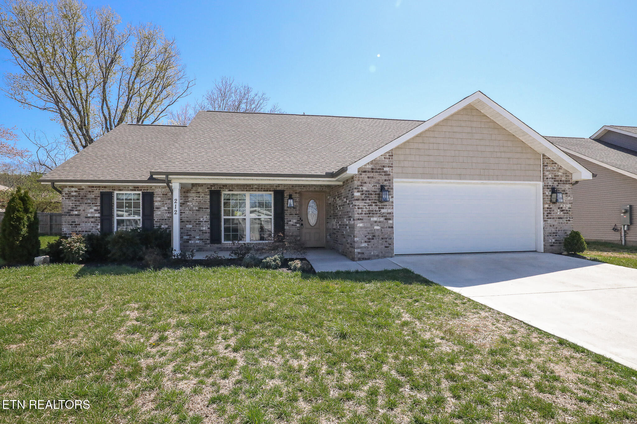 212 Horton Lane Property Photo 1