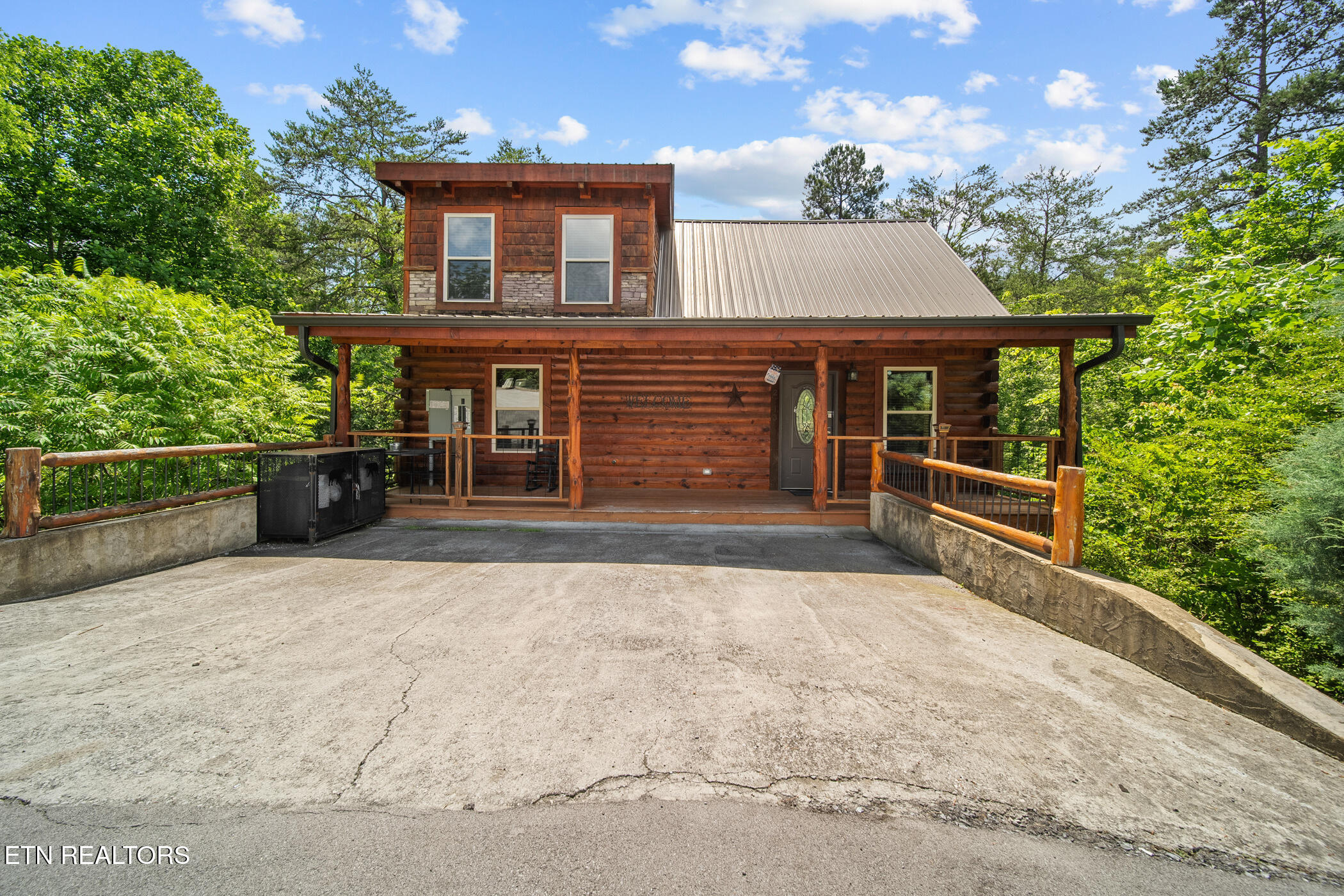 Alpine Mtn Village Real Estate Listings Main Image