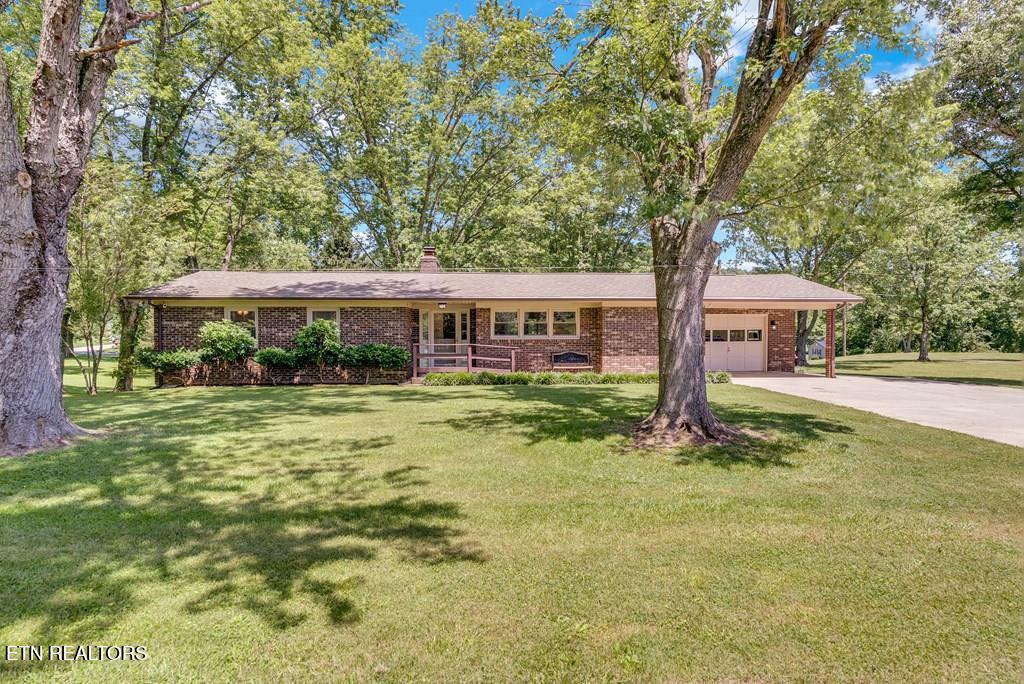 1411 Lakeview Rd Property Photo