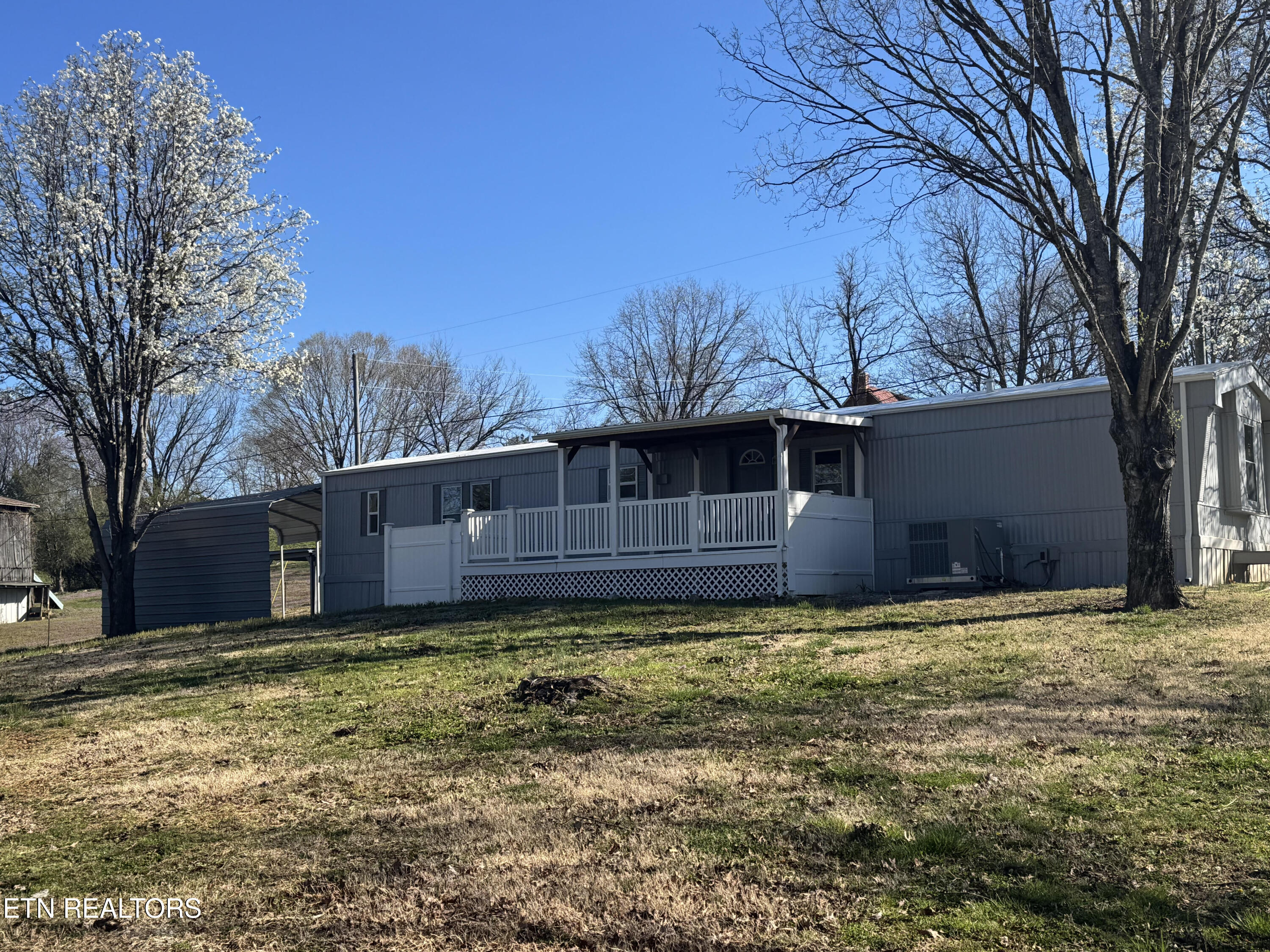215 Trigonia Rd Property Photo