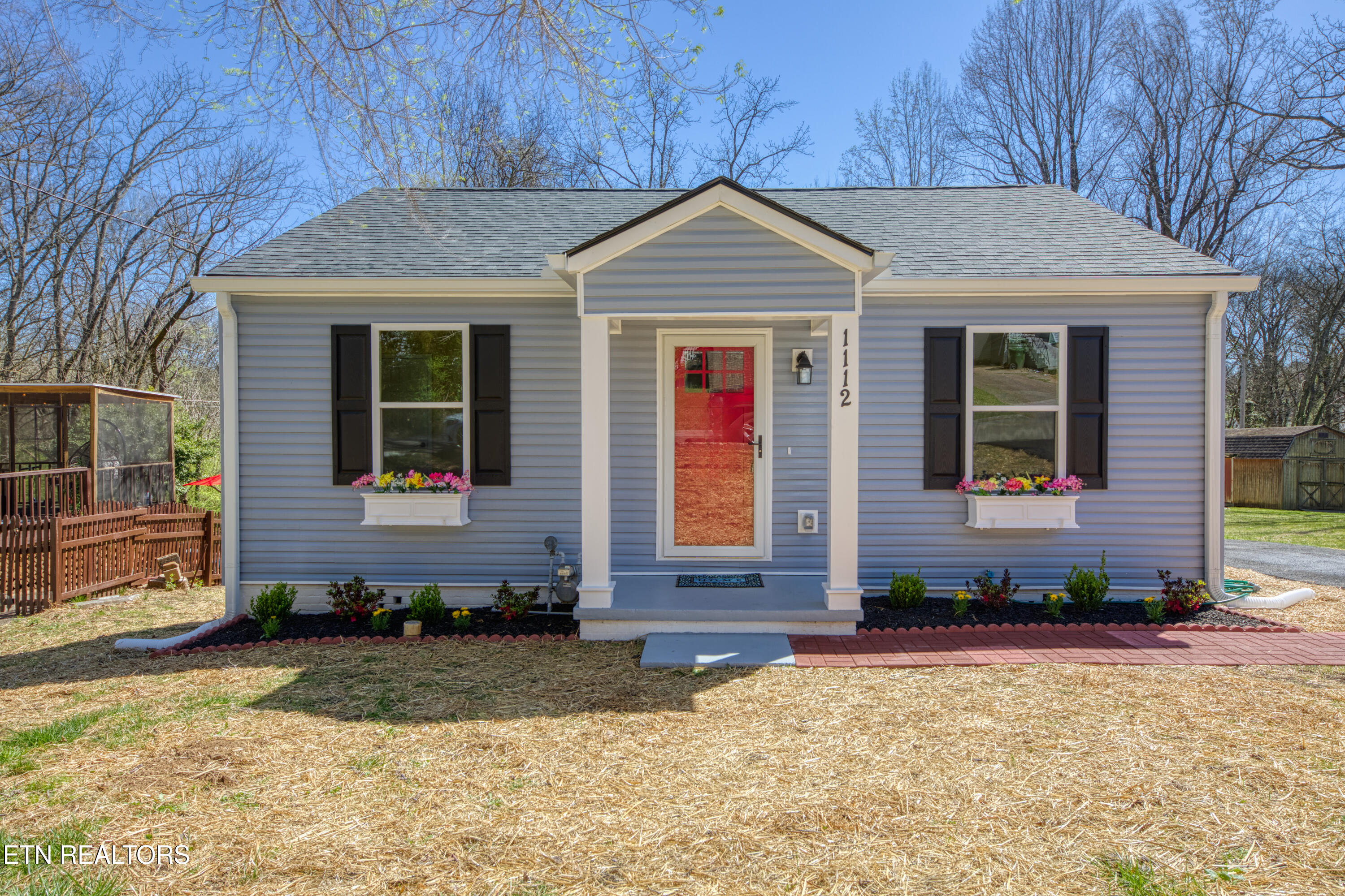 1112 Brookside Ave Property Photo
