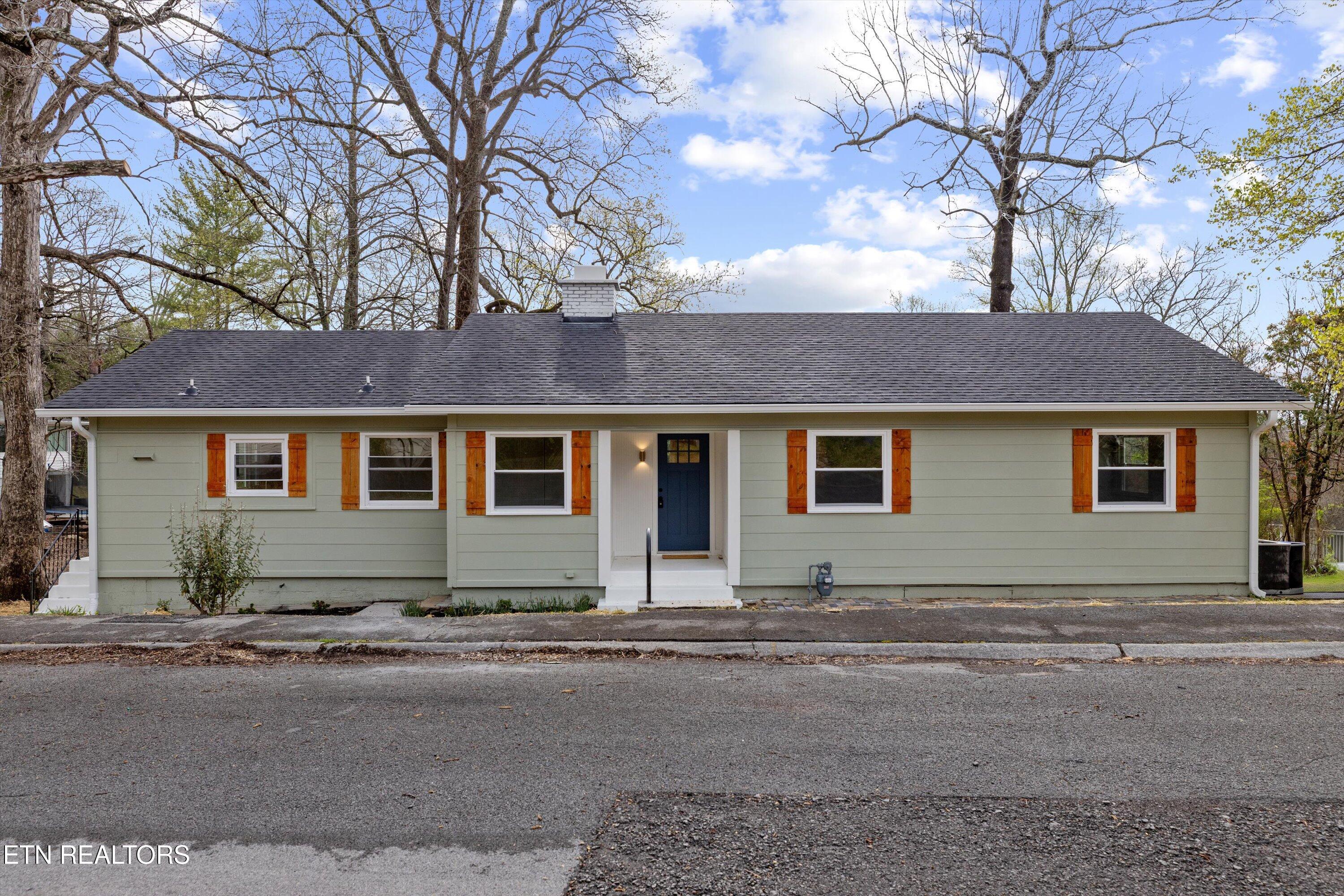 103 Plymouth Circle Property Photo 1