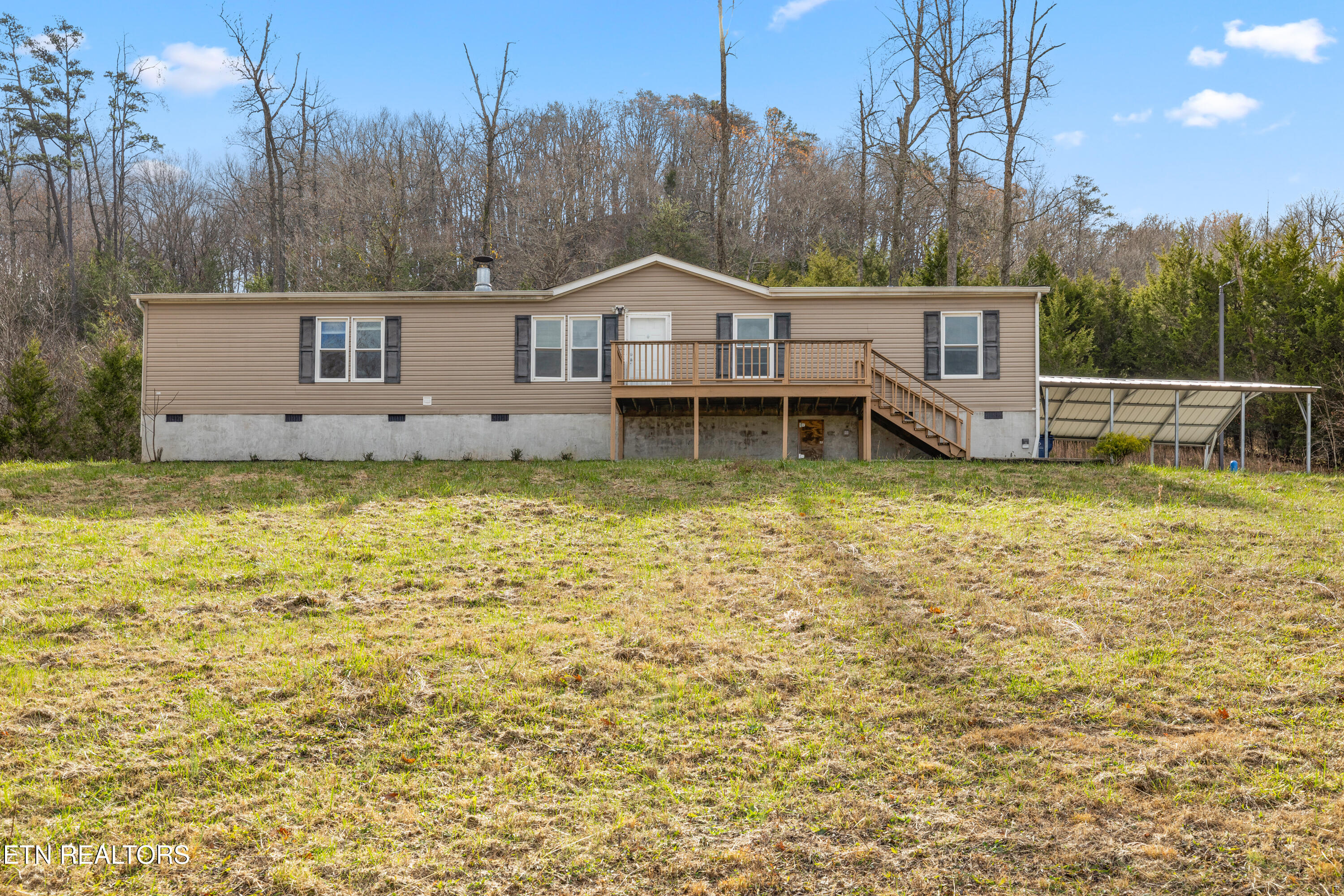 150 E Raccoon Valley Drive Property Photo