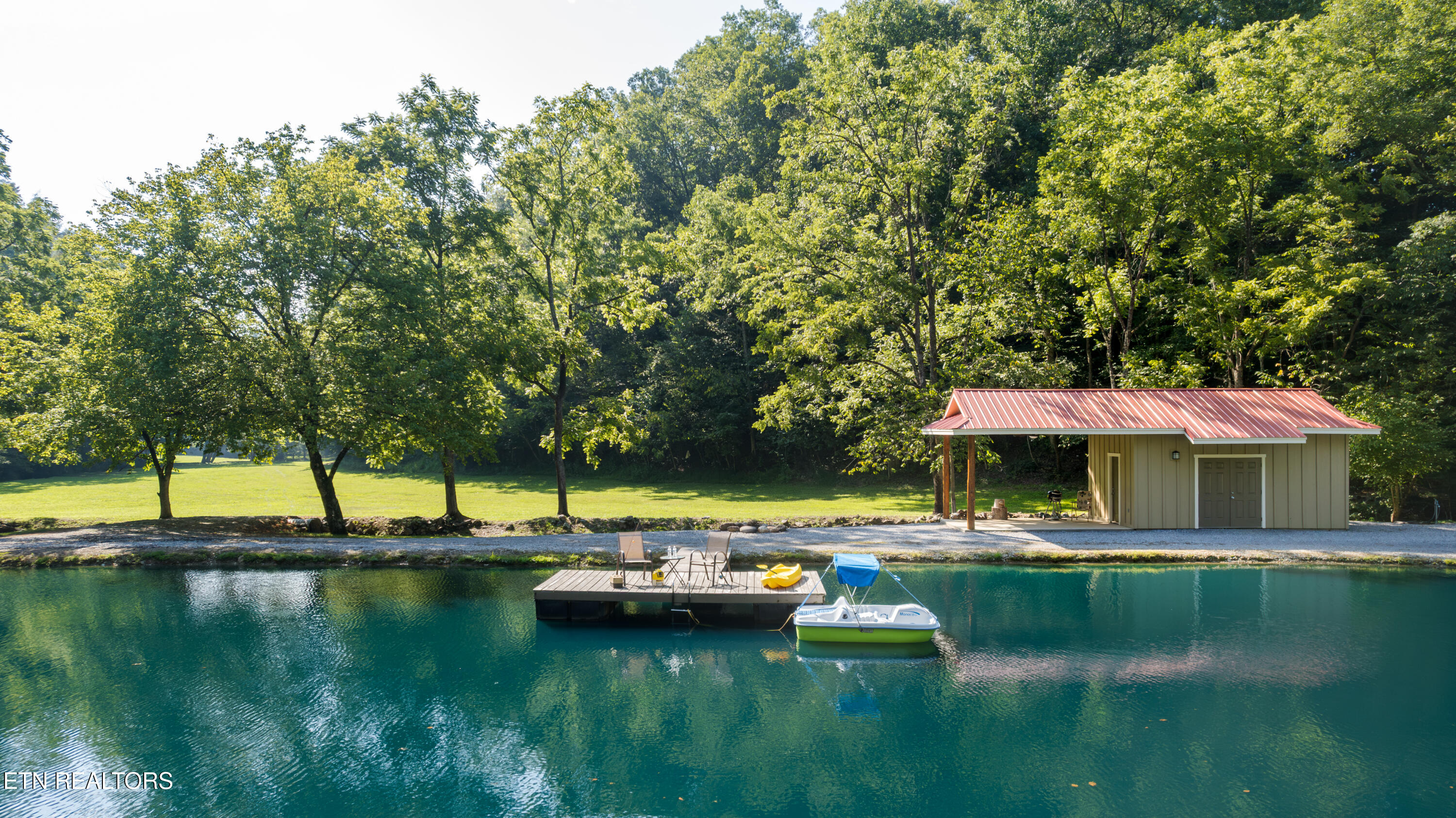3656 Henry Town Rd Property Photo 3