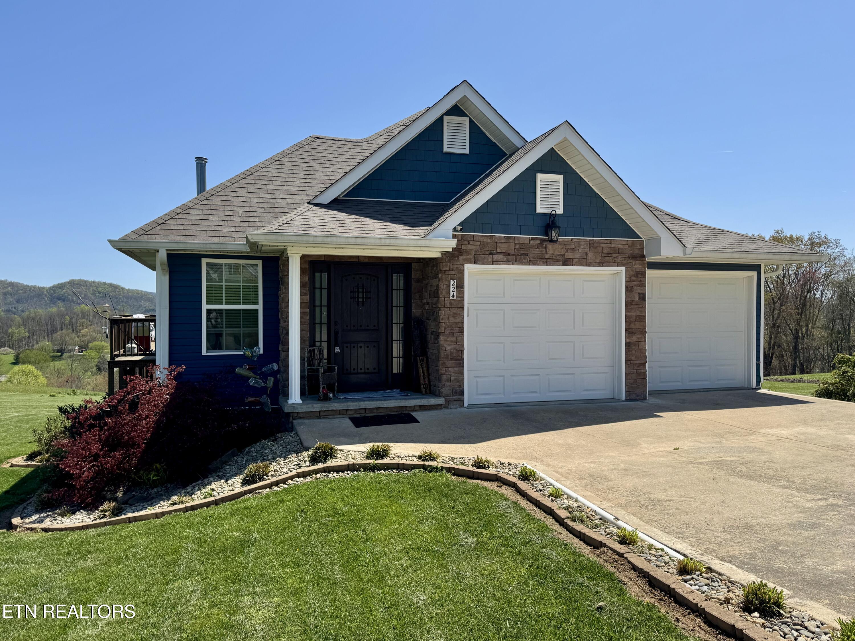 224 Dudley Lane Property Photo