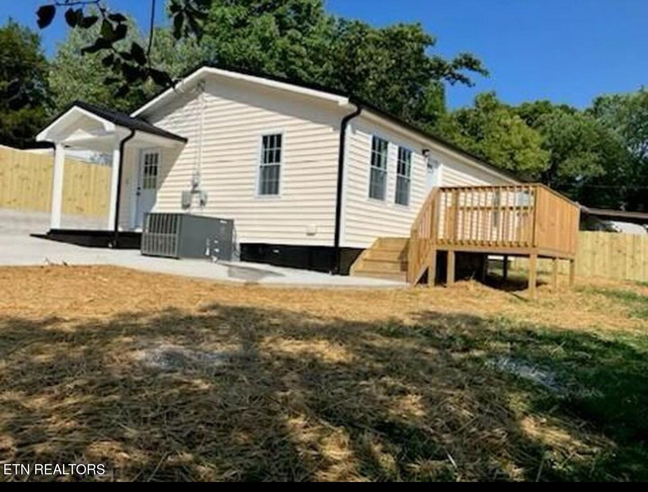 1486 Short St Property Photo